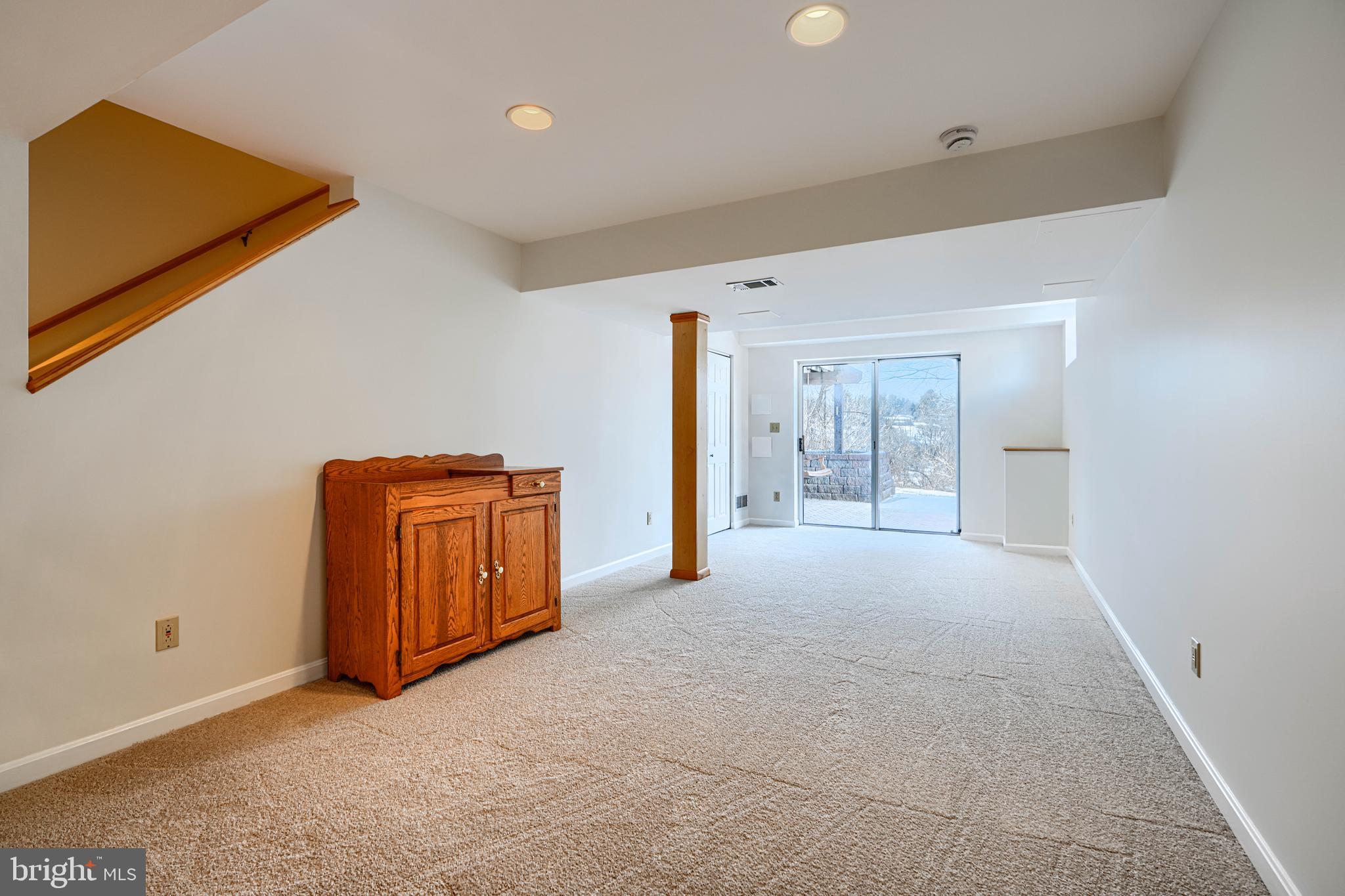 FOREST LAKES - Residential