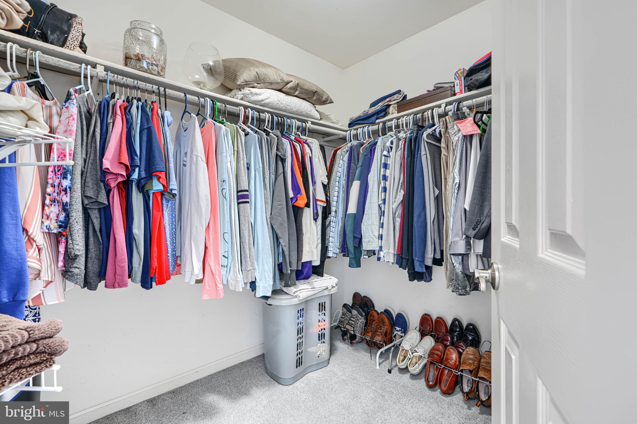 FOREST LAKES - Residential