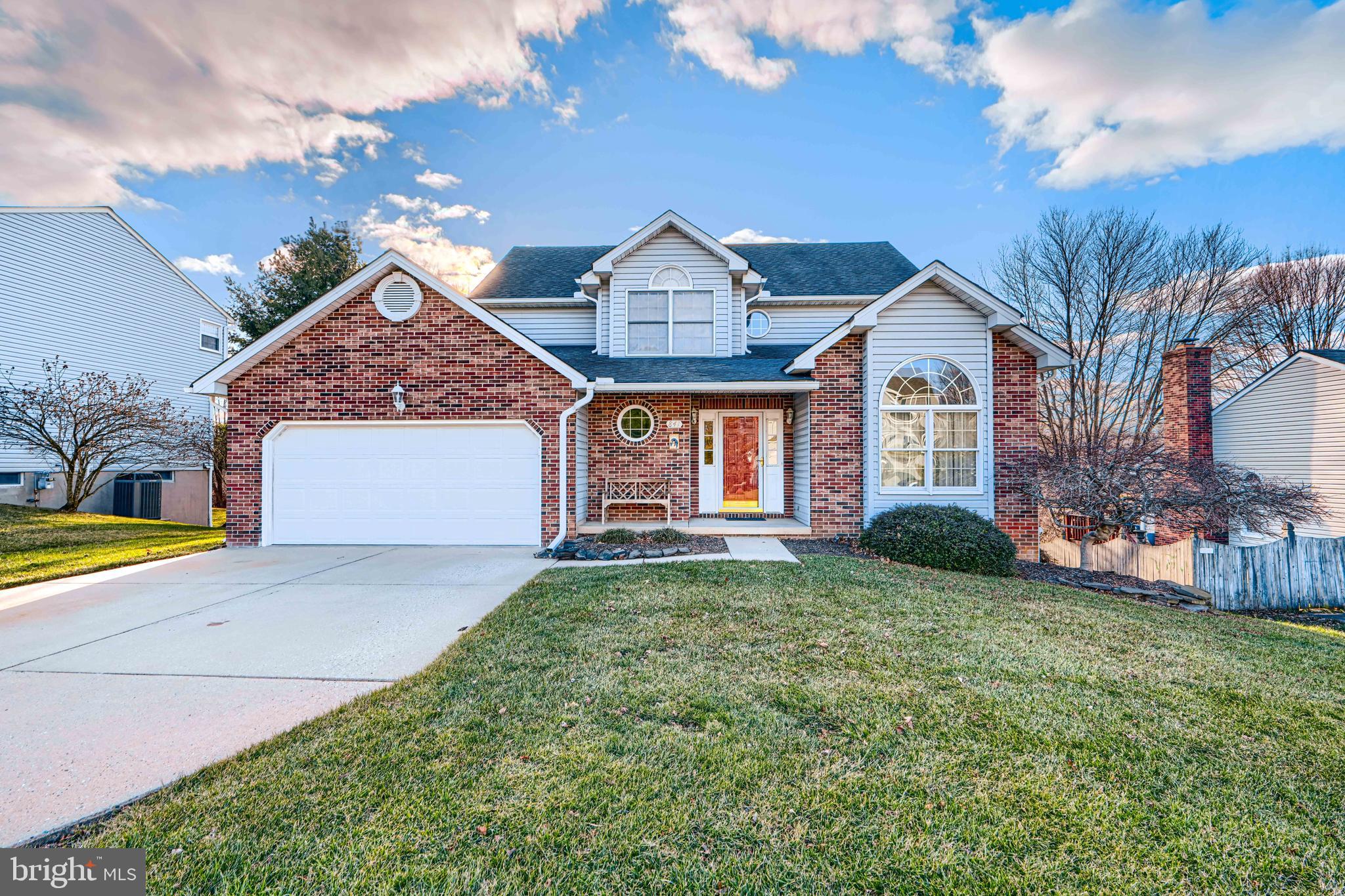 FOREST LAKES - Residential