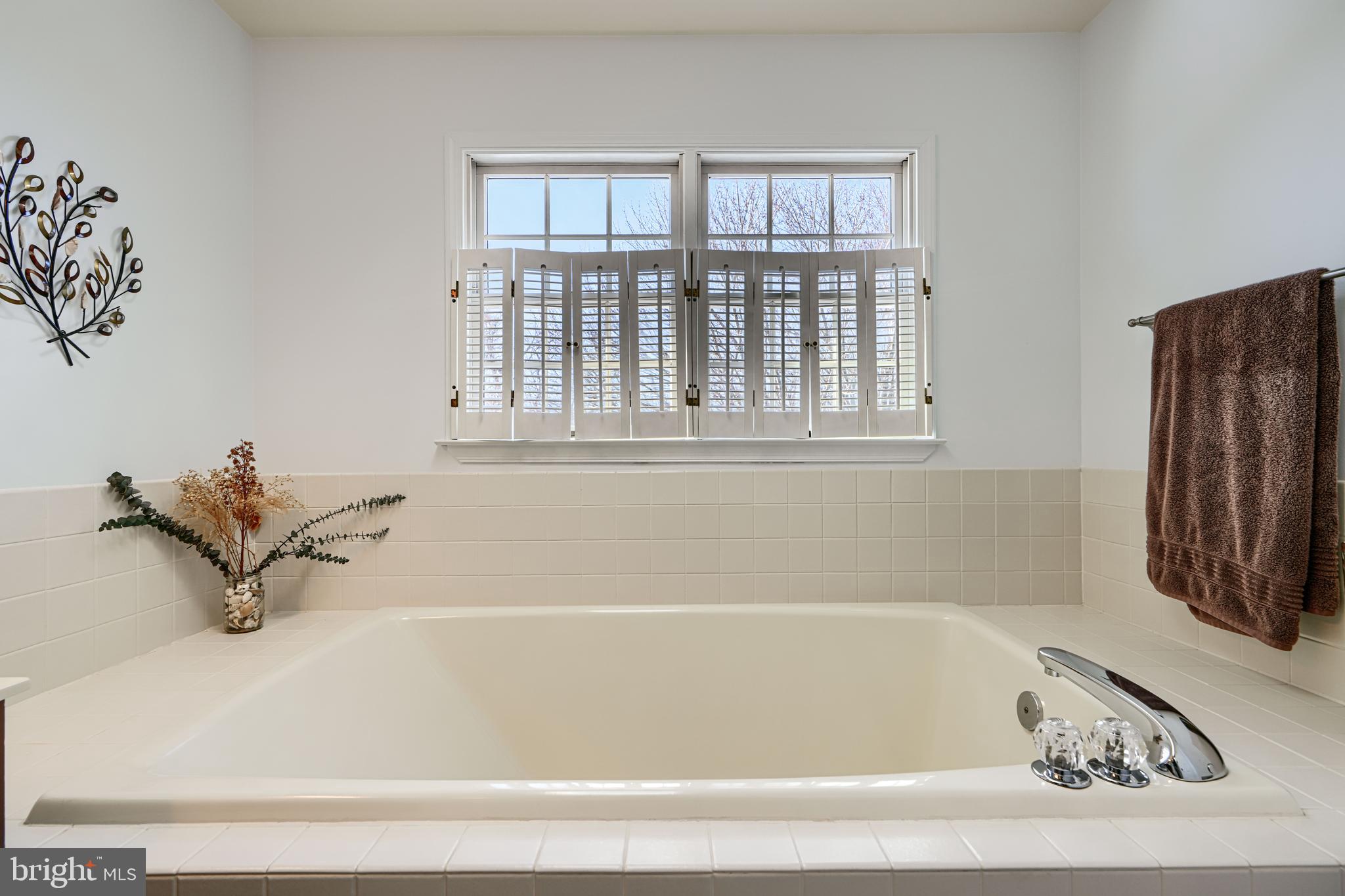 FOREST LAKES - Residential