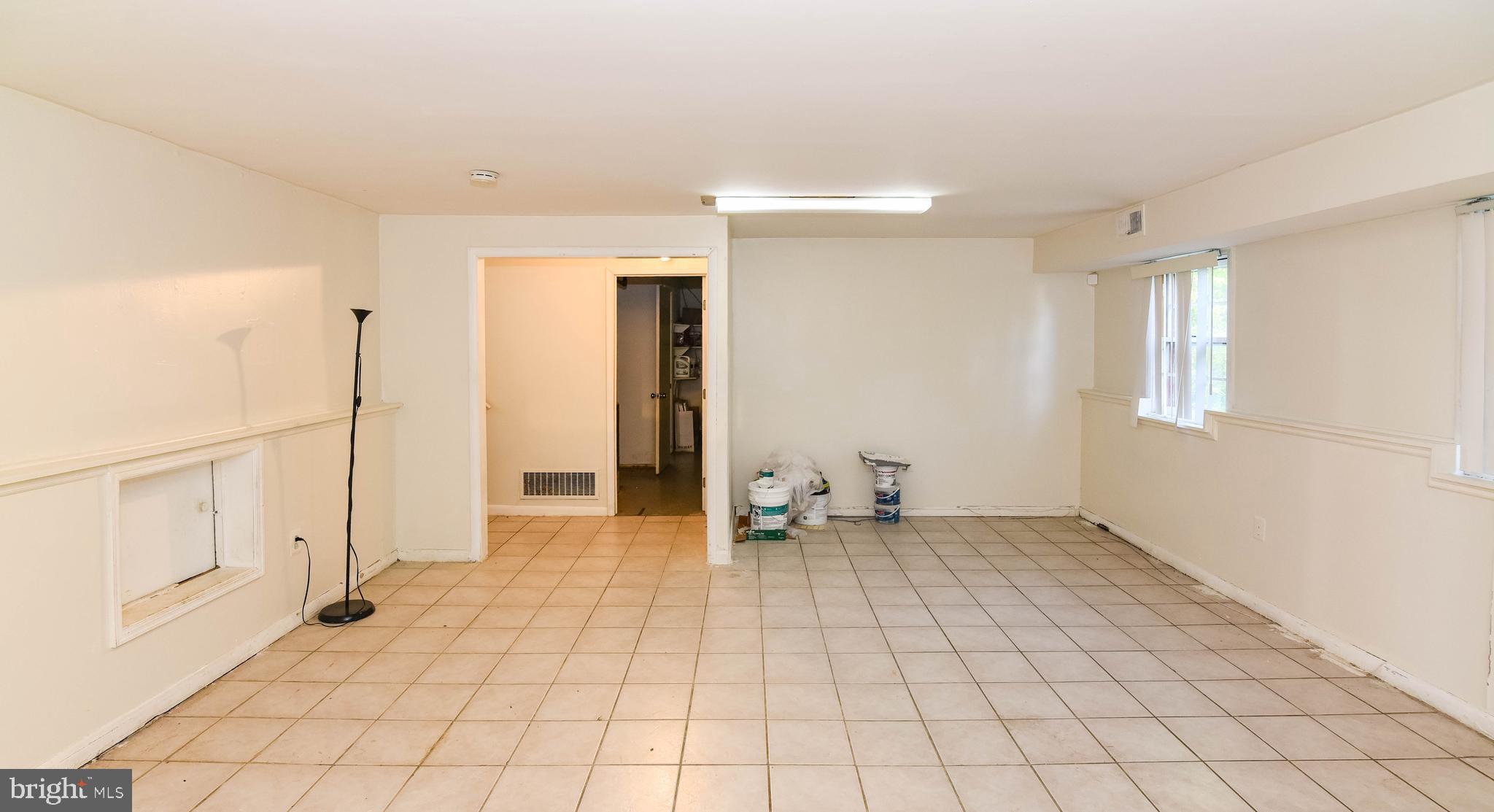 PIKESVILLE - Residential