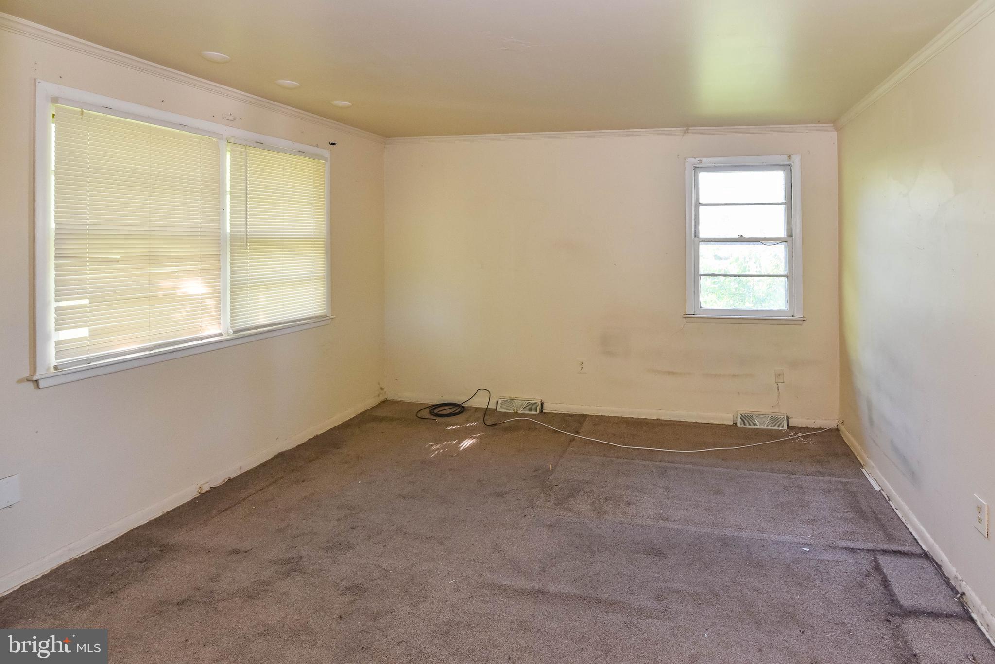 PIKESVILLE - Residential