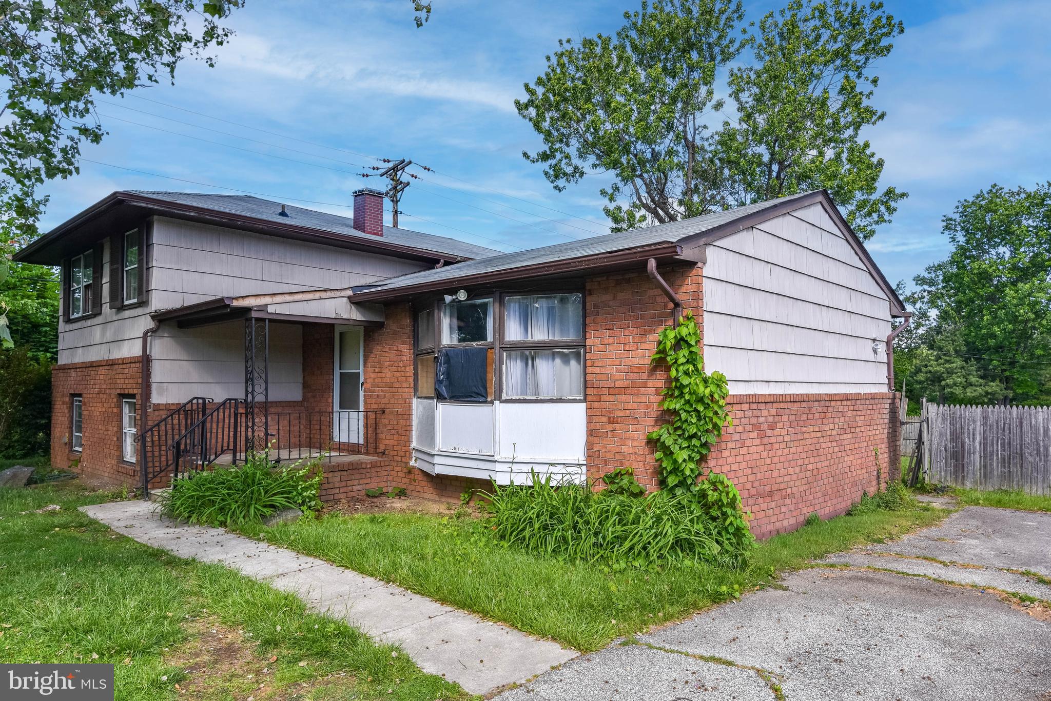 PIKESVILLE - Residential