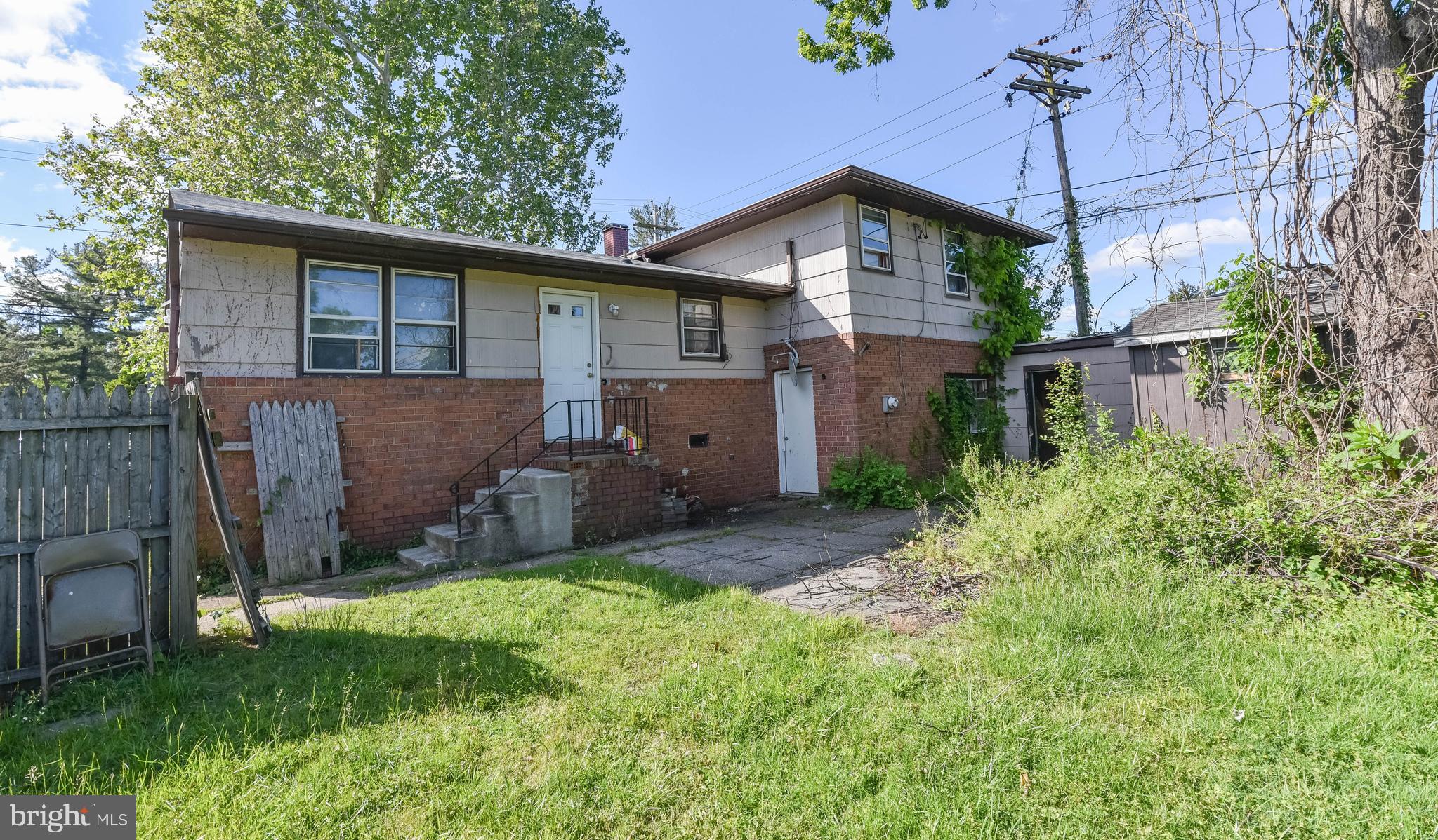 PIKESVILLE - Residential