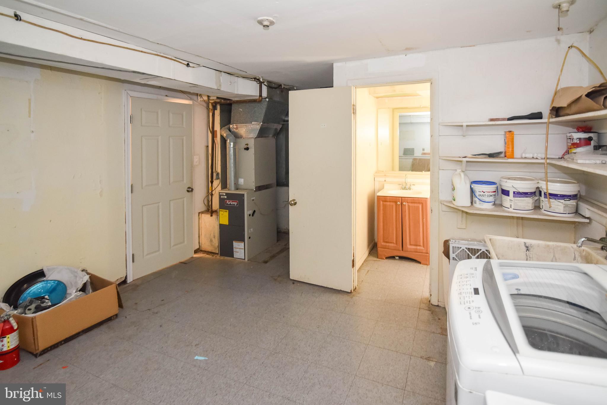 PIKESVILLE - Residential