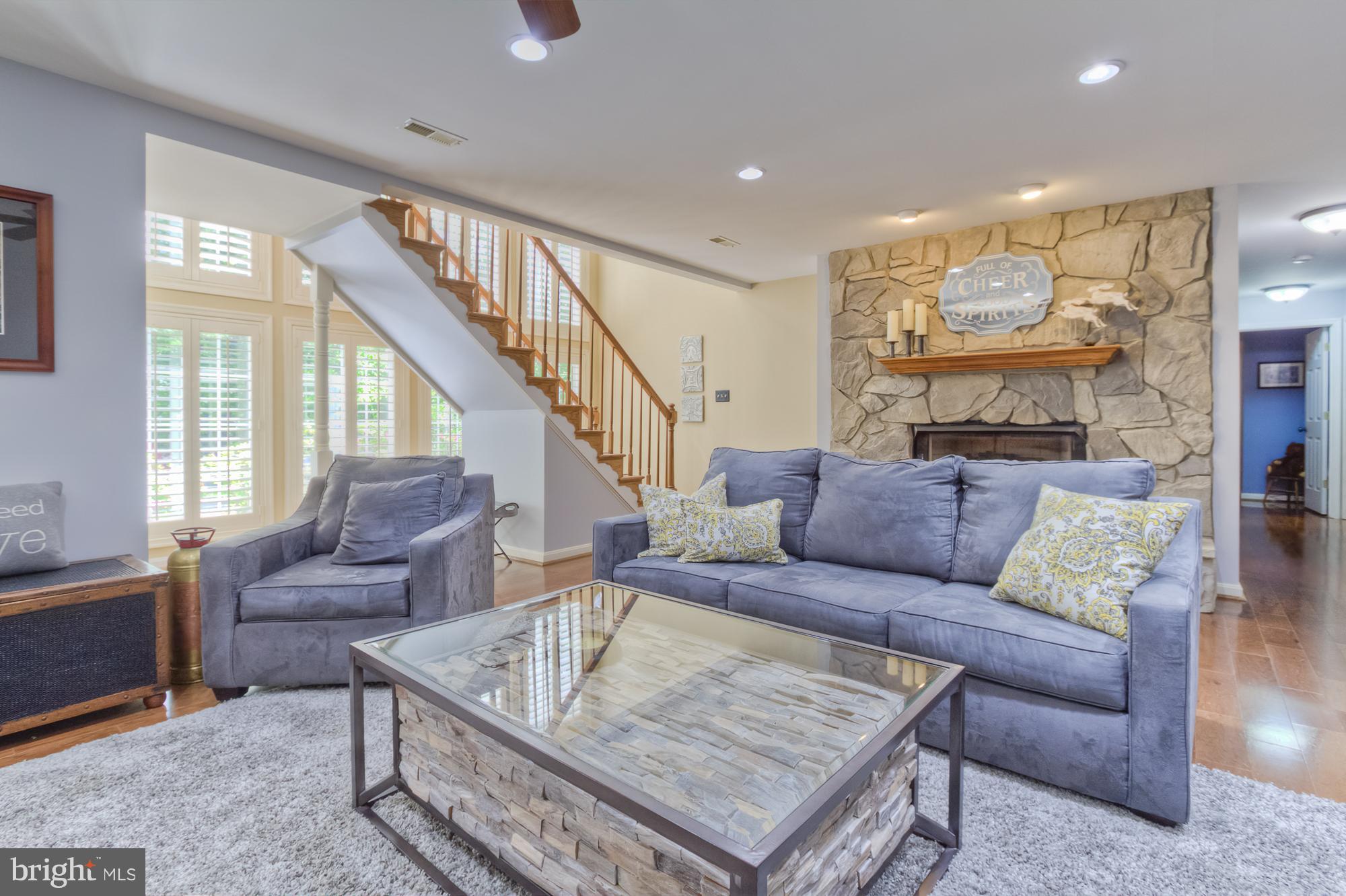 HARTLAKE ESTATES - Residential