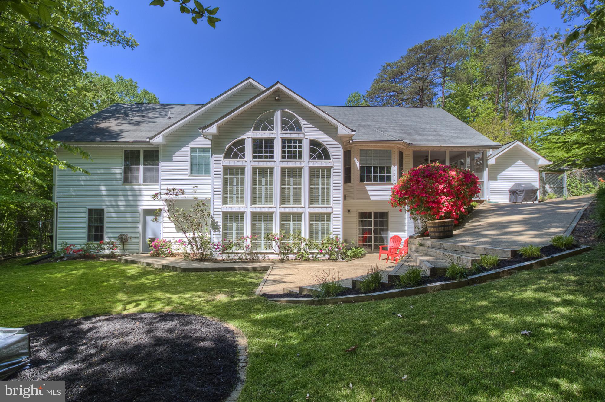 HARTLAKE ESTATES - Residential