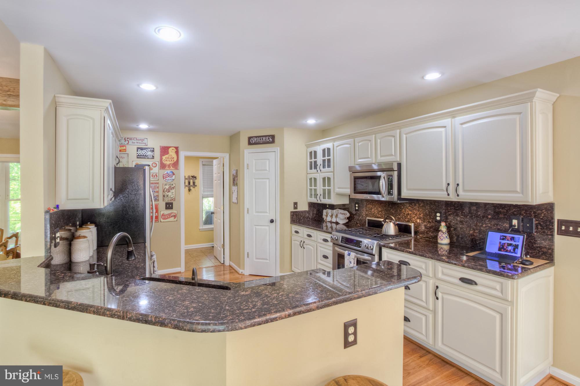 HARTLAKE ESTATES - Residential