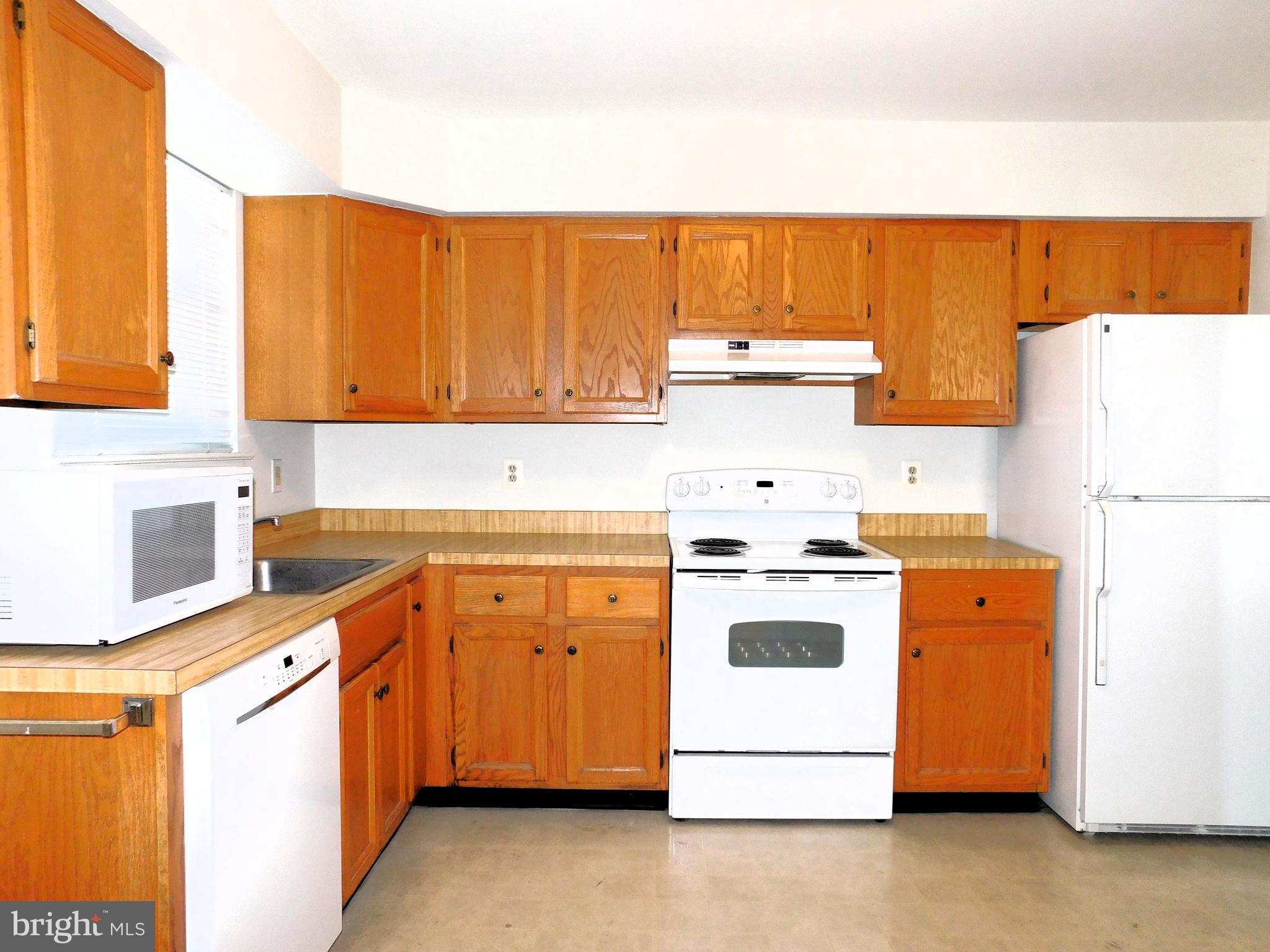 CRESTWOOD VILLAGE - Residential