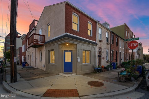 Townhouse For Sale - 3315 Toone Street<br/> BALTIMORE, MD 21224
