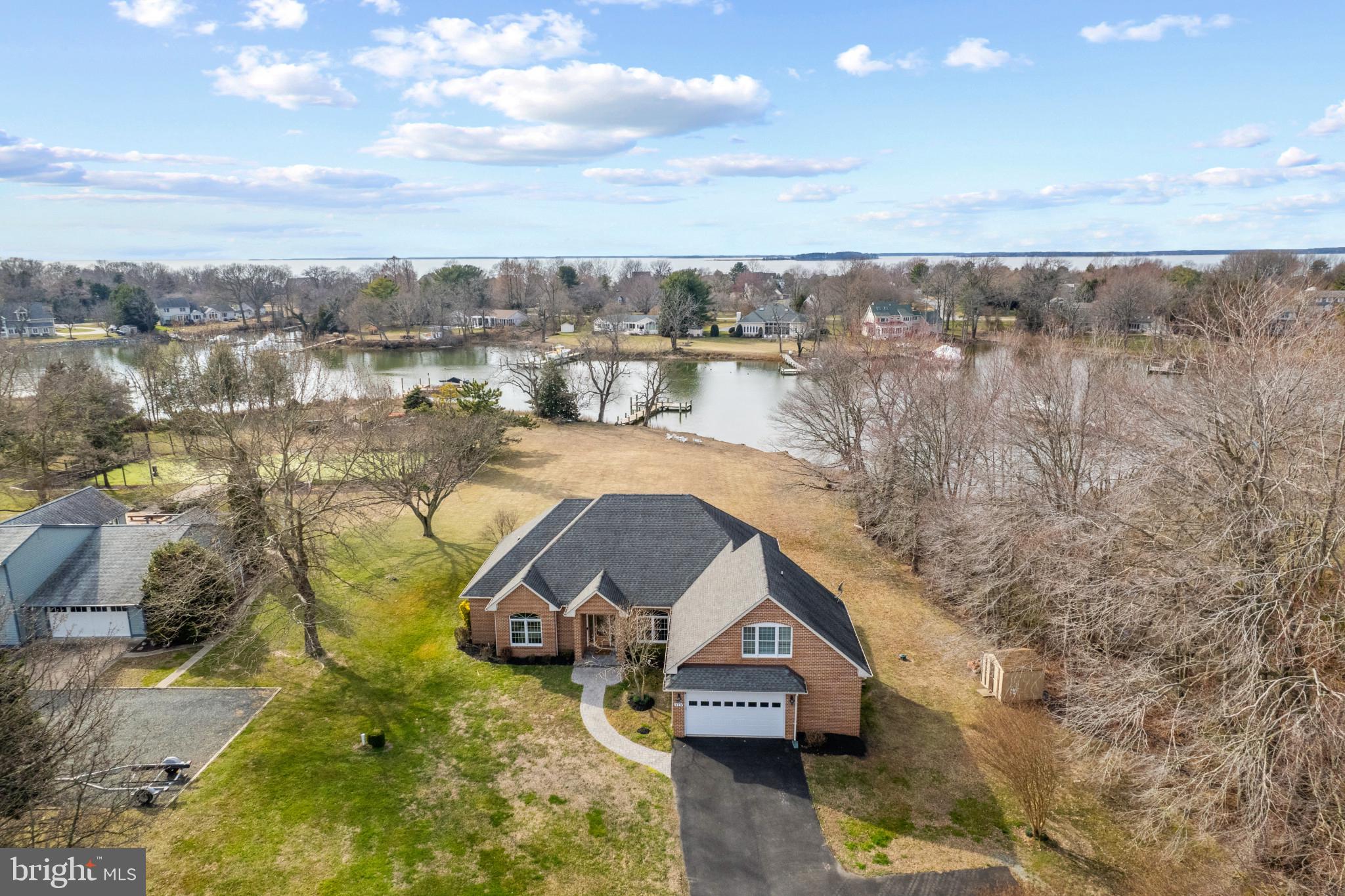 WINDWARD COVE - Residential