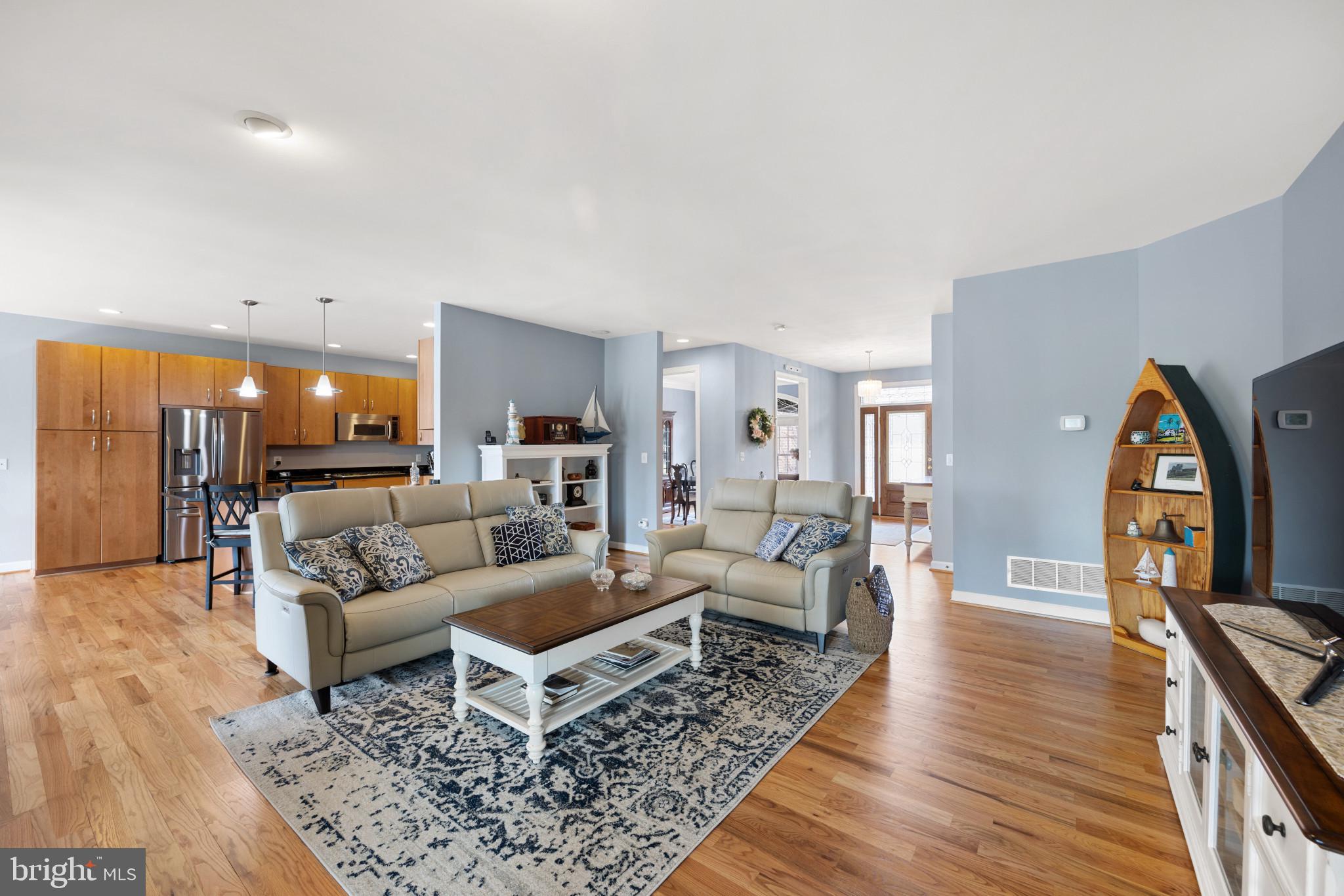 WINDWARD COVE - Residential