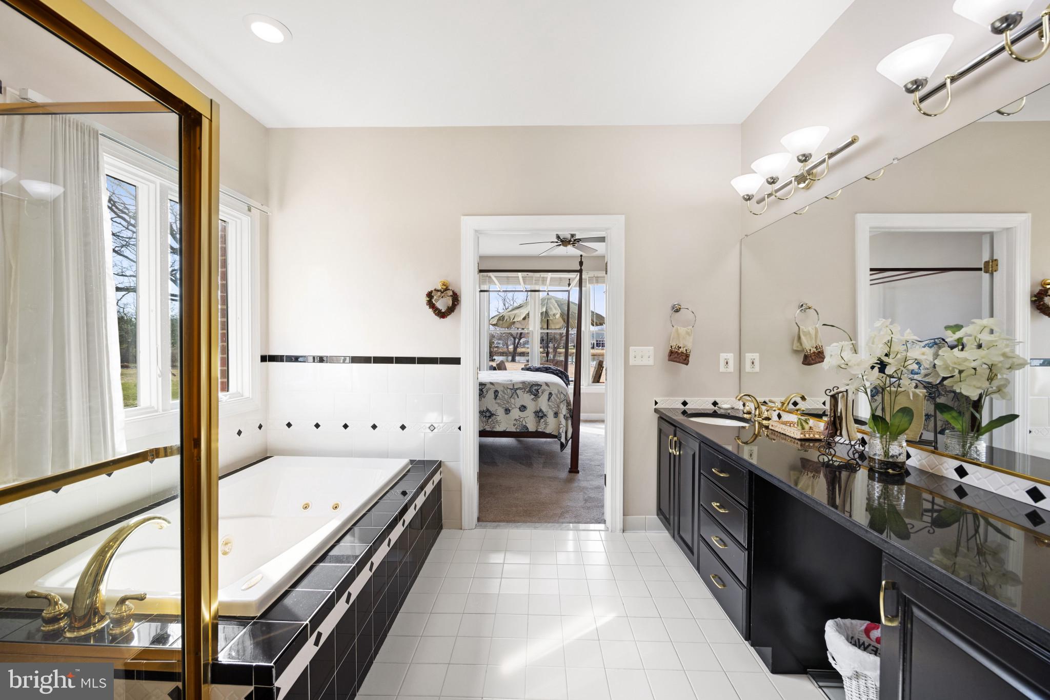 WINDWARD COVE - Residential