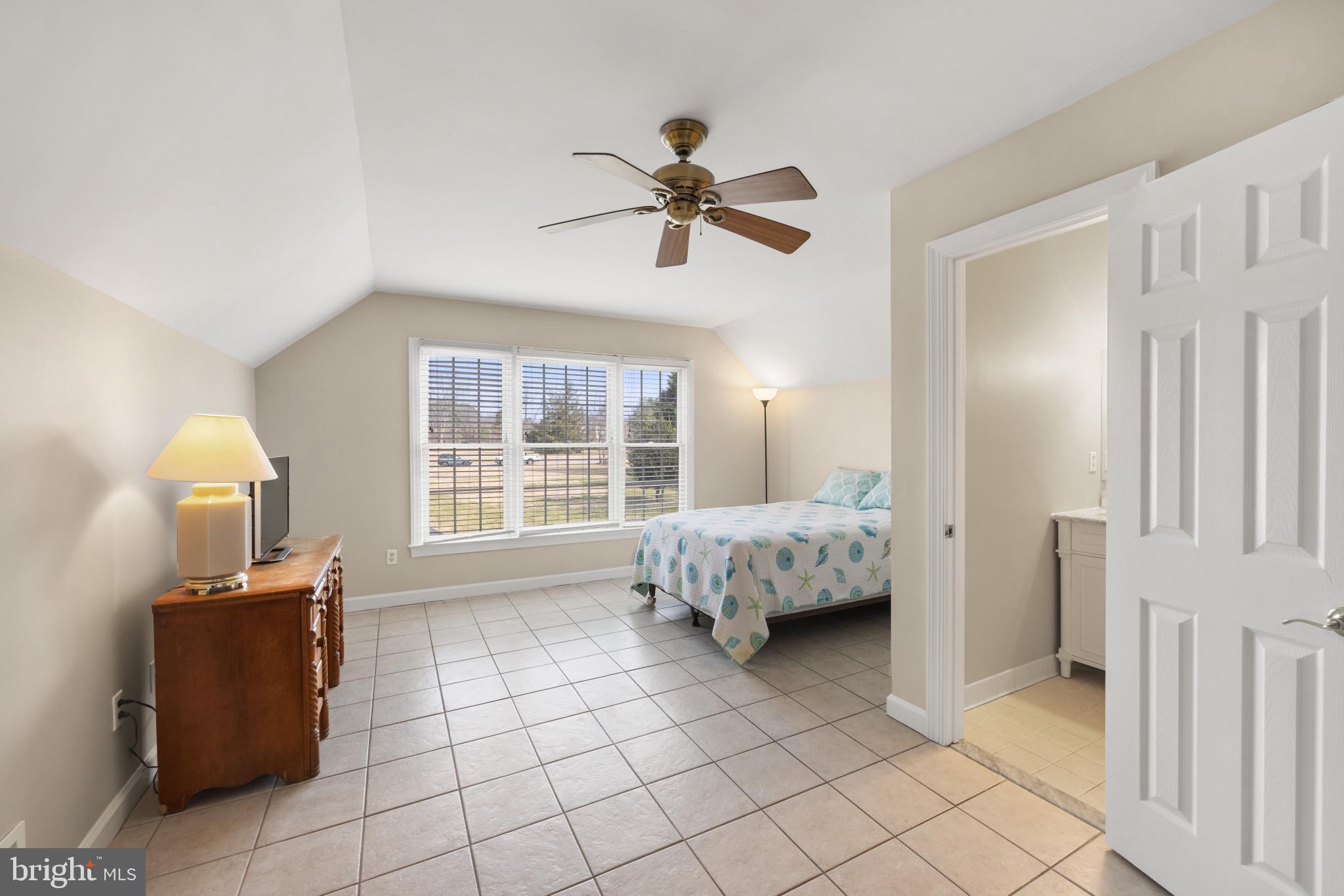 WINDWARD COVE - Residential