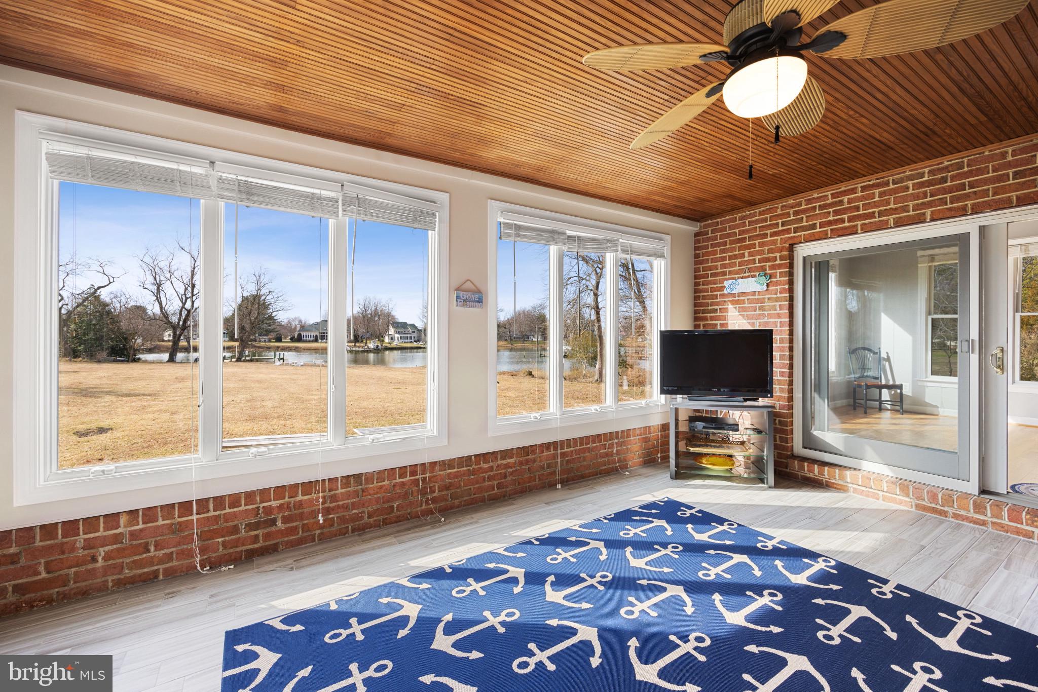 WINDWARD COVE - Residential