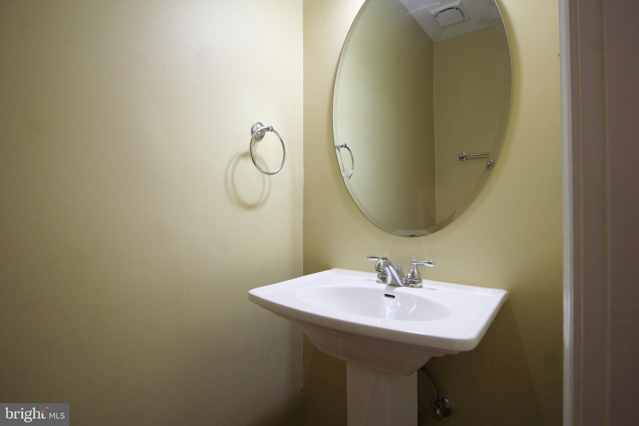 8072 SLEEPY VIEW LANE