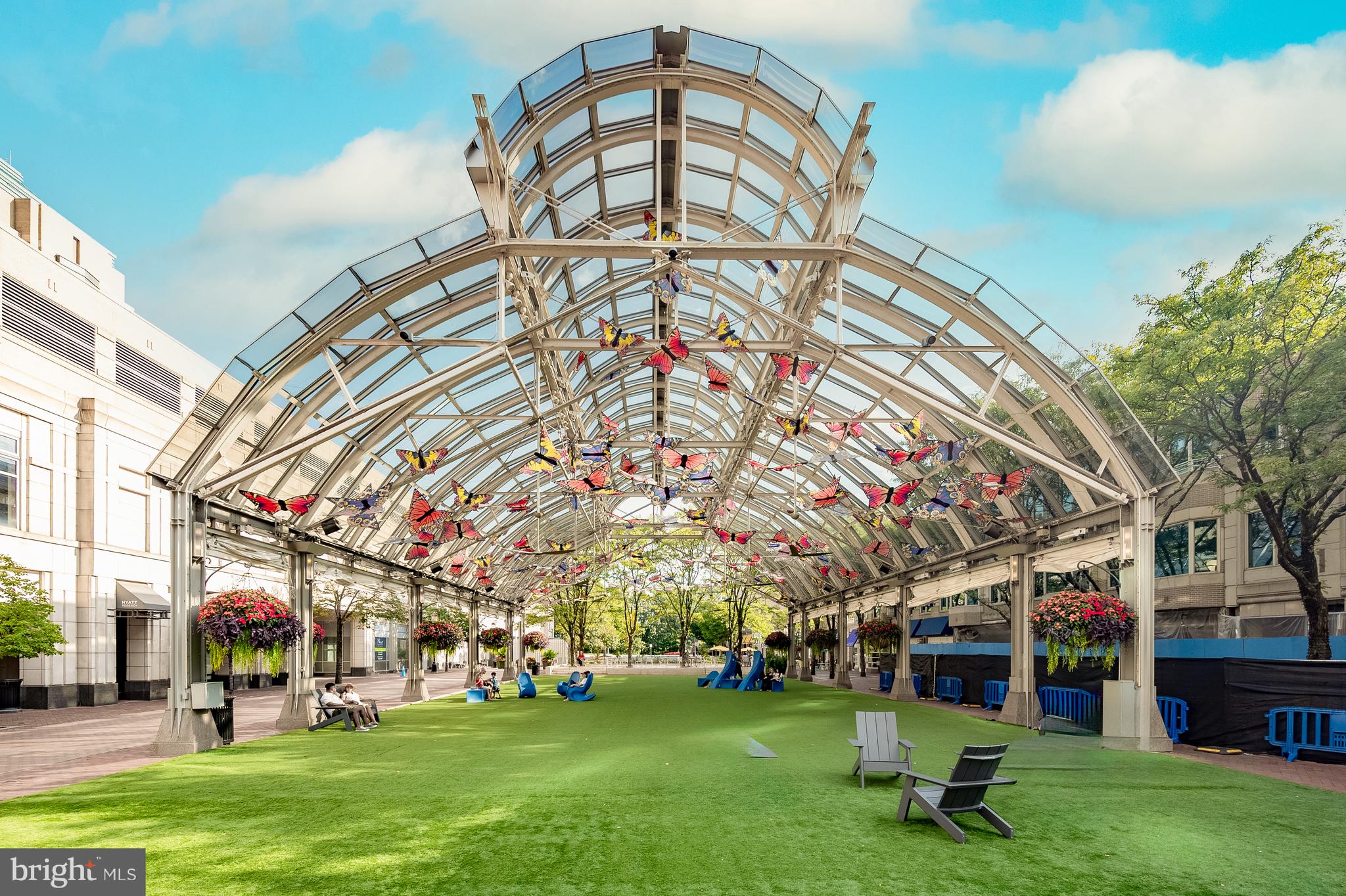 RESTON - Residential