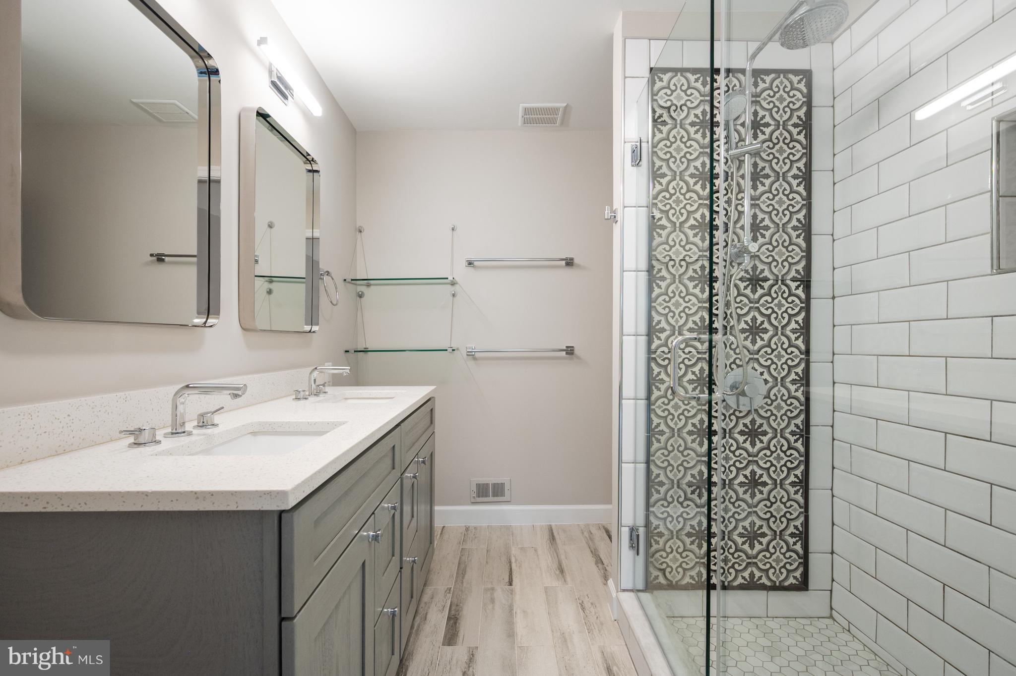 RESTON - Residential