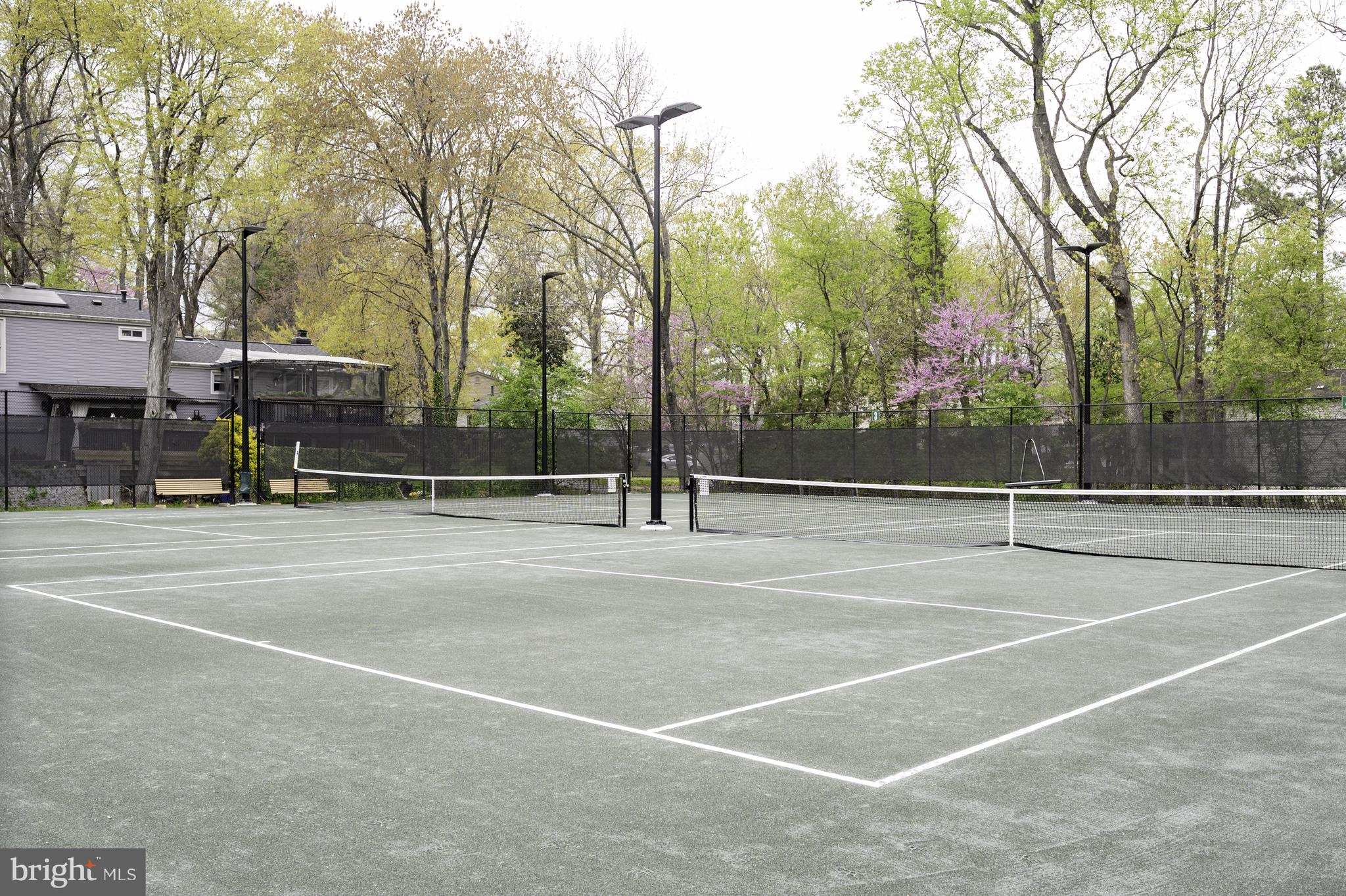 RESTON - Residential