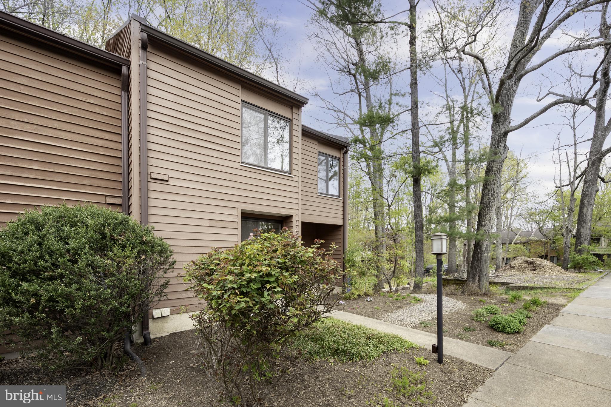 11530 HEARTHSTONE COURT