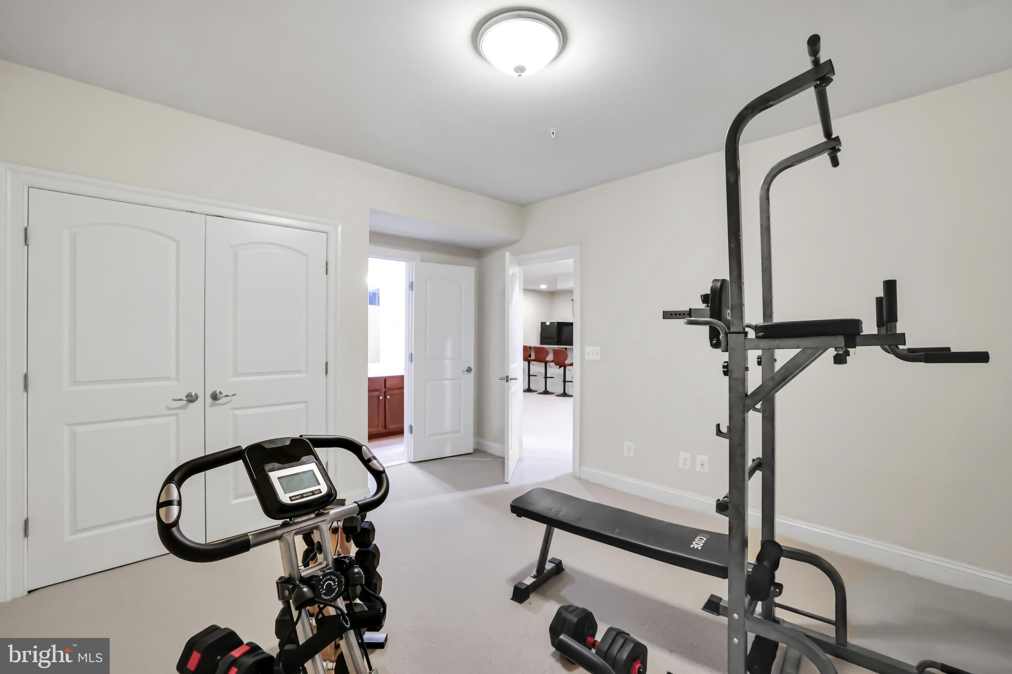 KENSINGTON HEIGHTS - Residential Lease