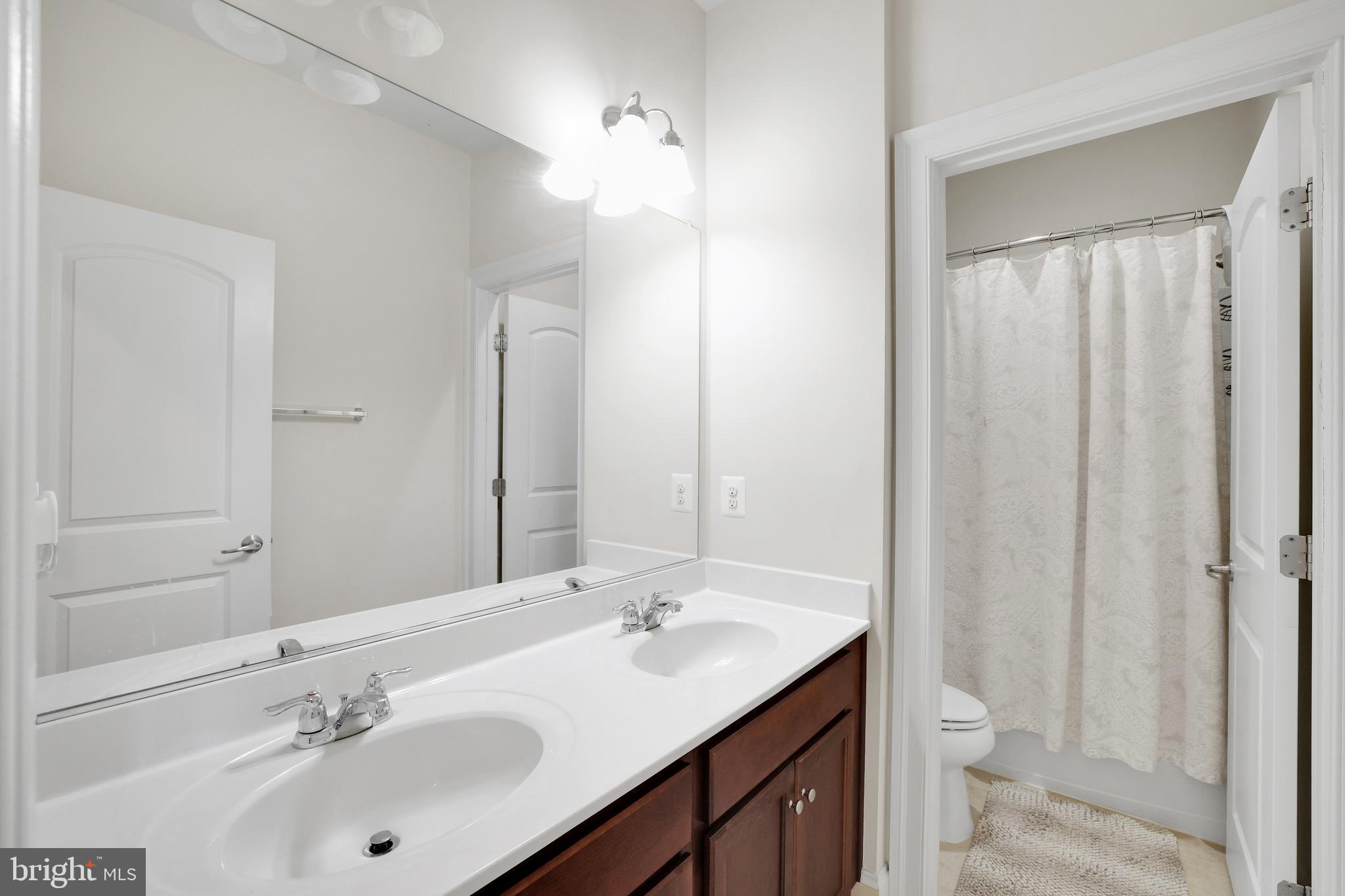 KENSINGTON HEIGHTS - Residential Lease