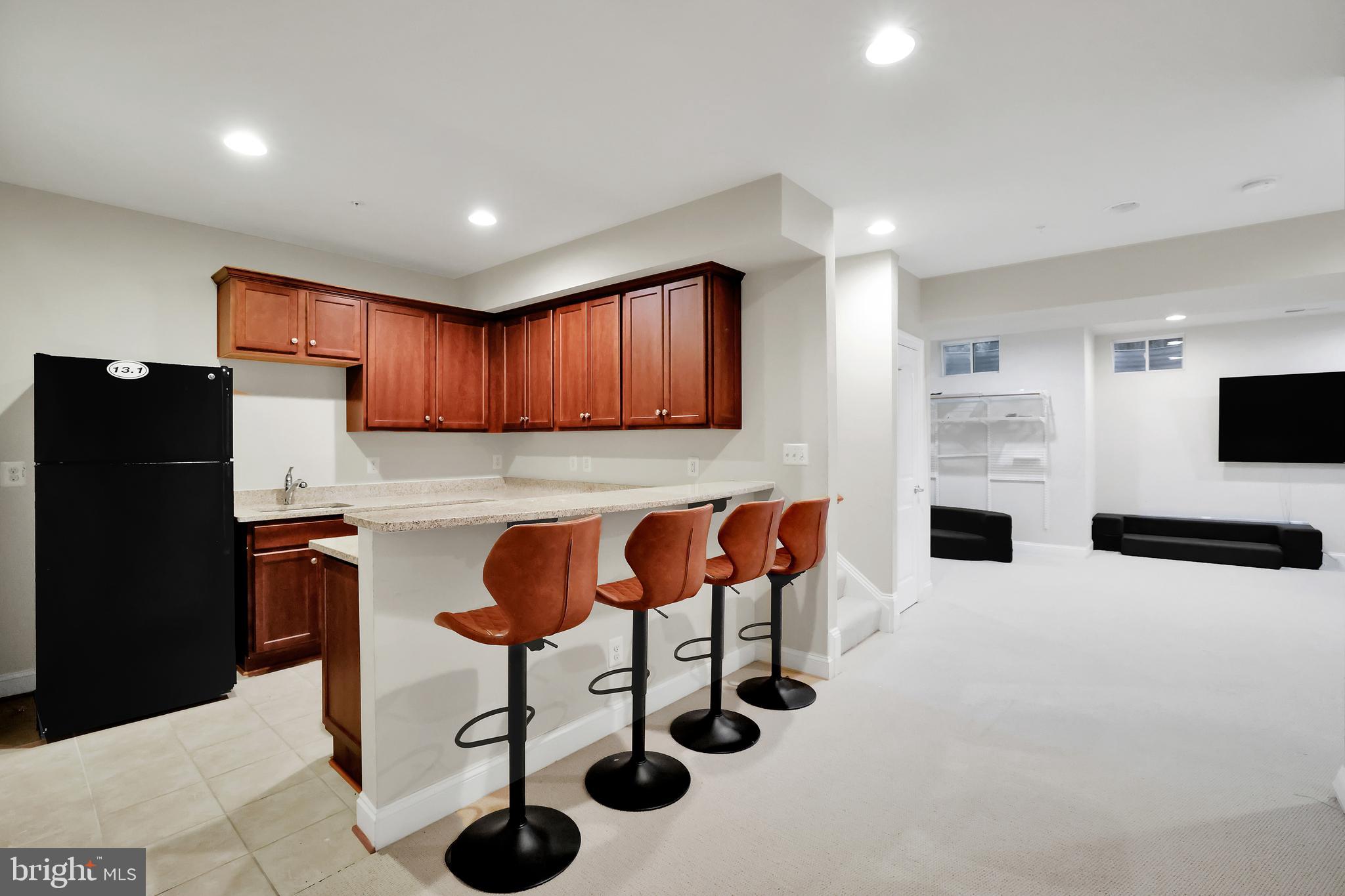 KENSINGTON HEIGHTS - Residential Lease