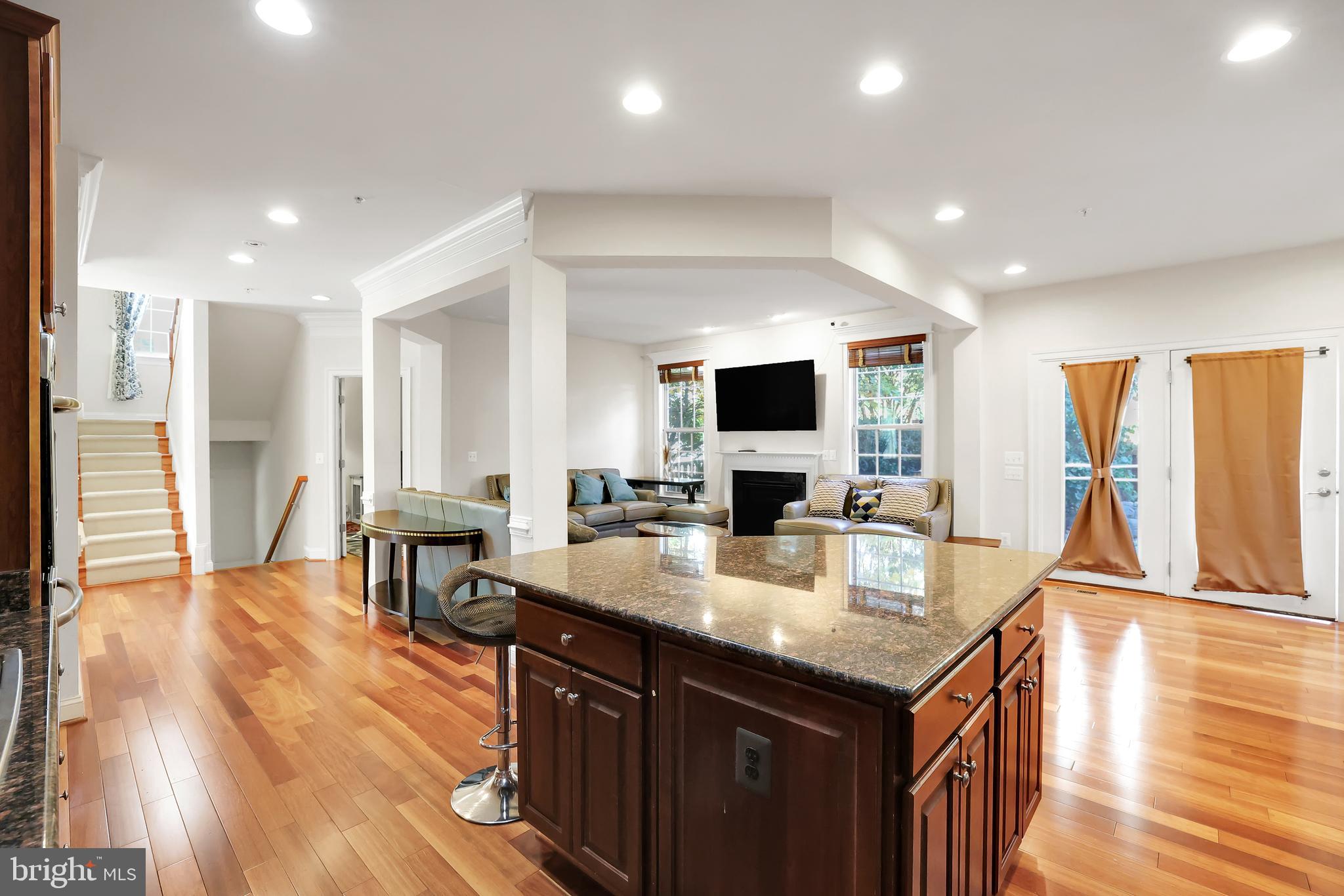 KENSINGTON HEIGHTS - Residential Lease