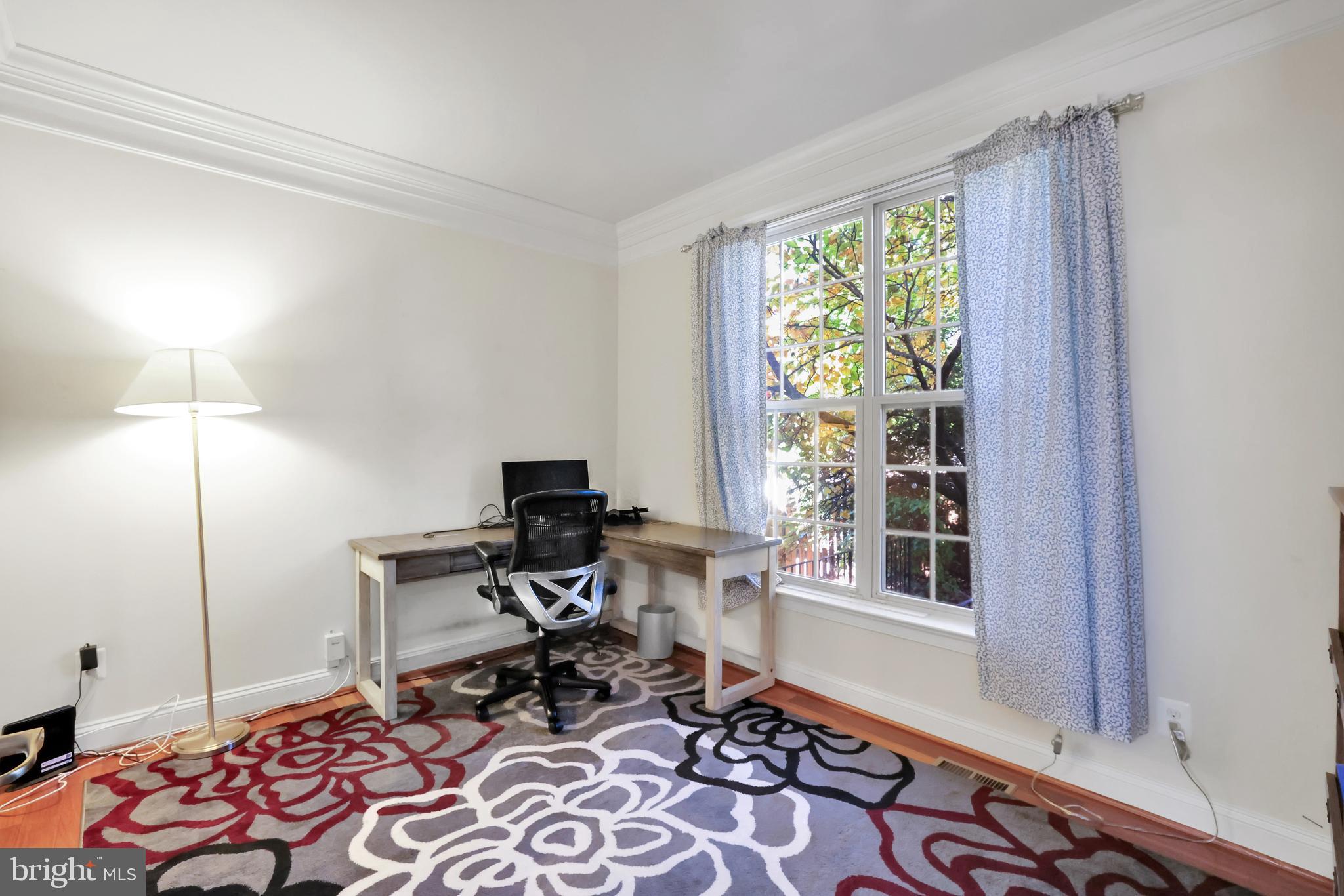 KENSINGTON HEIGHTS - Residential Lease