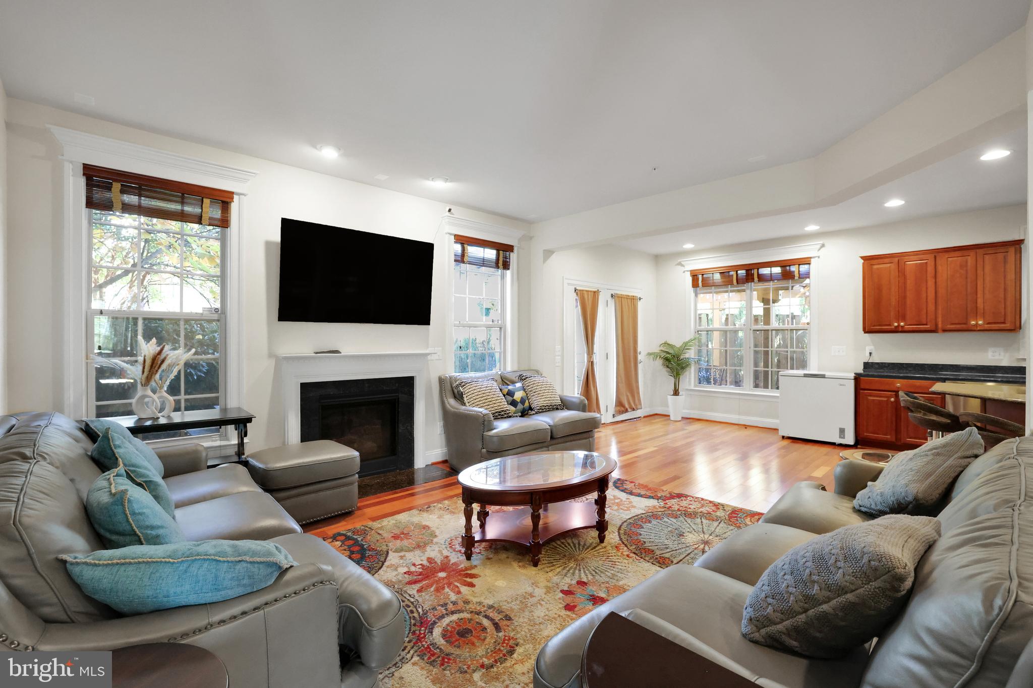 KENSINGTON HEIGHTS - Residential Lease