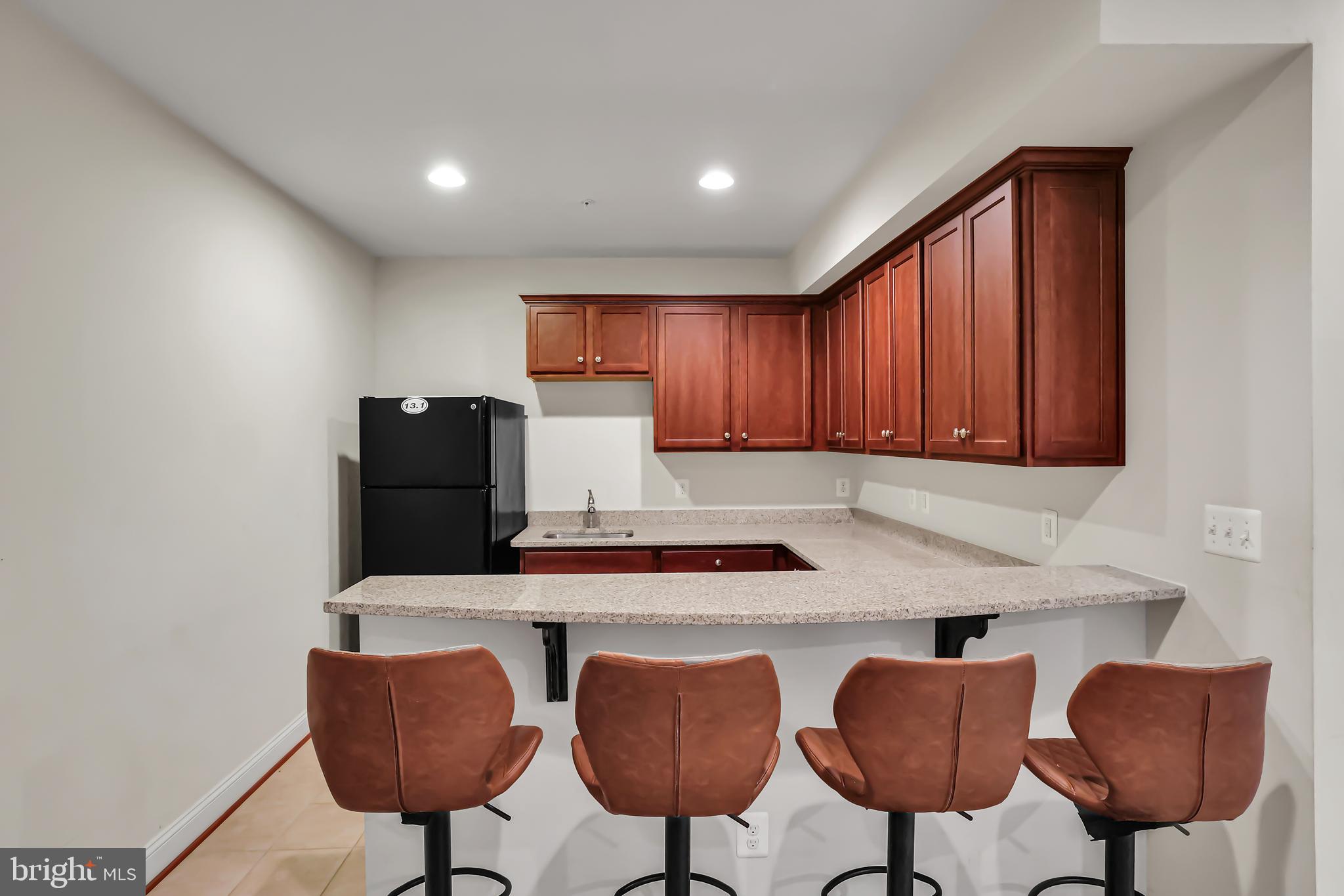 KENSINGTON HEIGHTS - Residential Lease