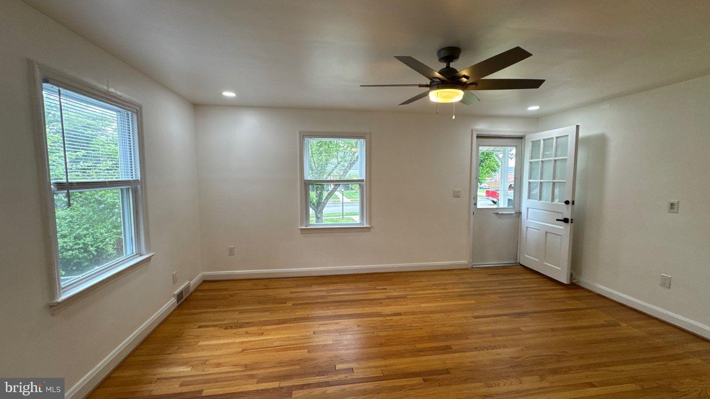 436 WESTSHIRE DRIVE