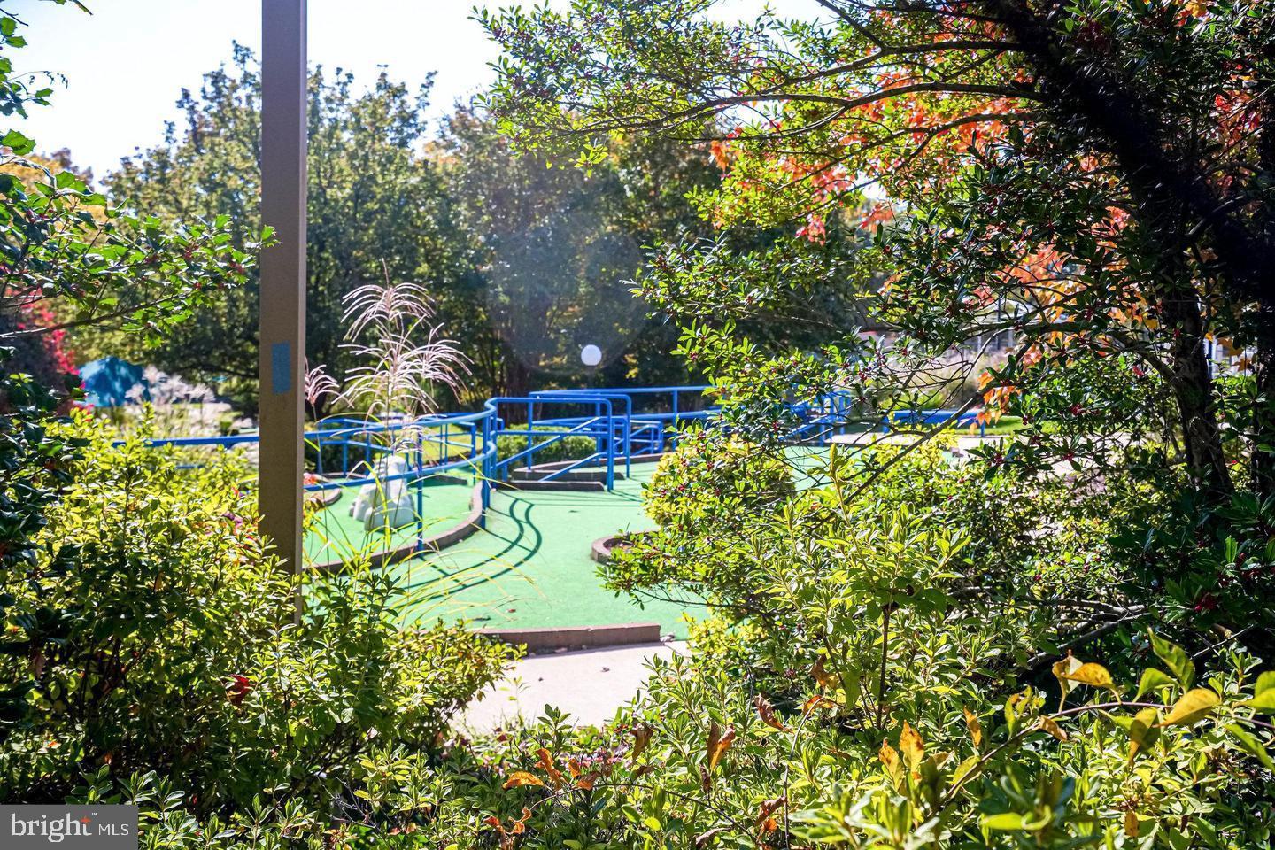 POTOMAC OAKS - Residential