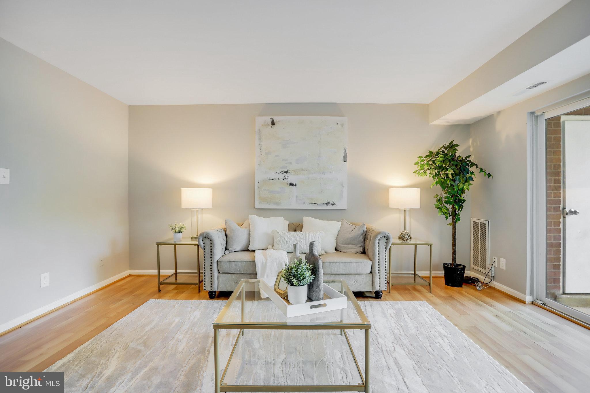 POTOMAC OAKS - Residential