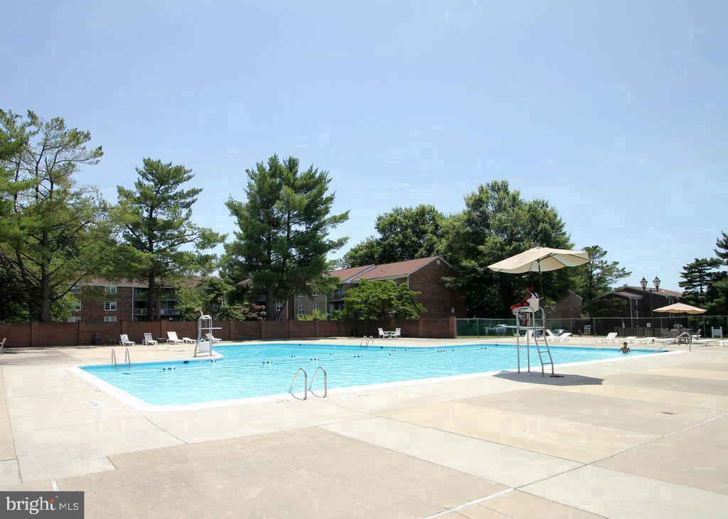 POTOMAC OAKS - Residential