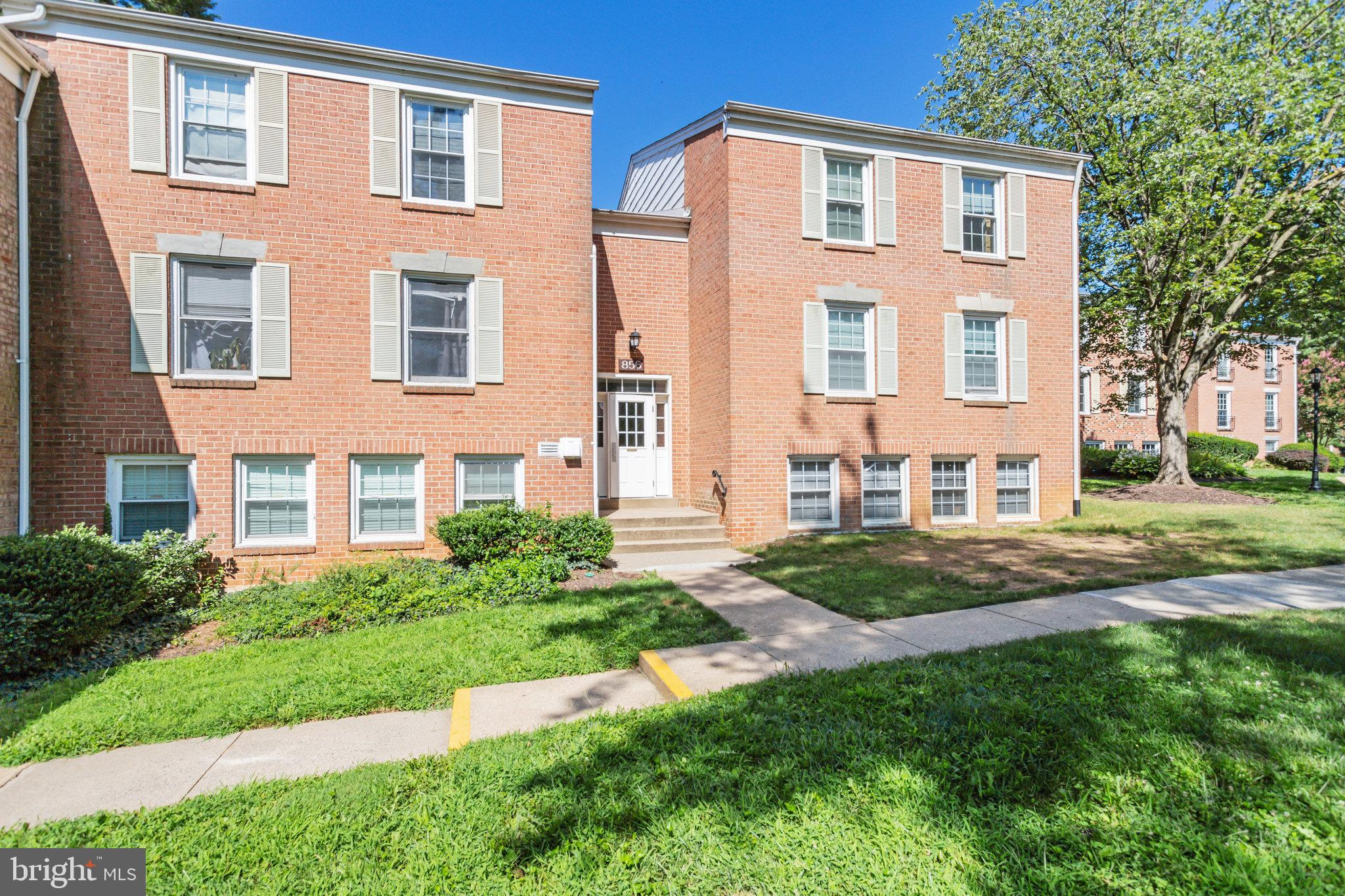 POTOMAC OAKS - Residential