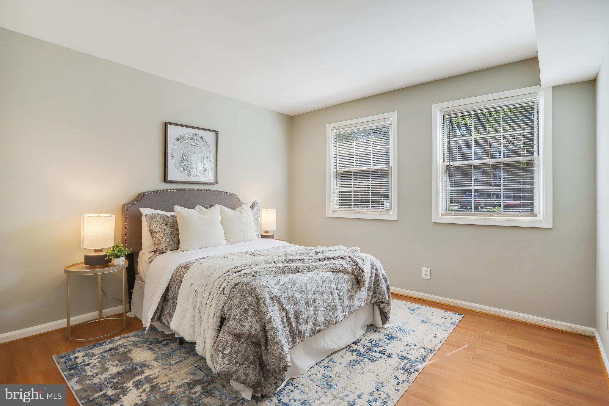 POTOMAC OAKS - Residential