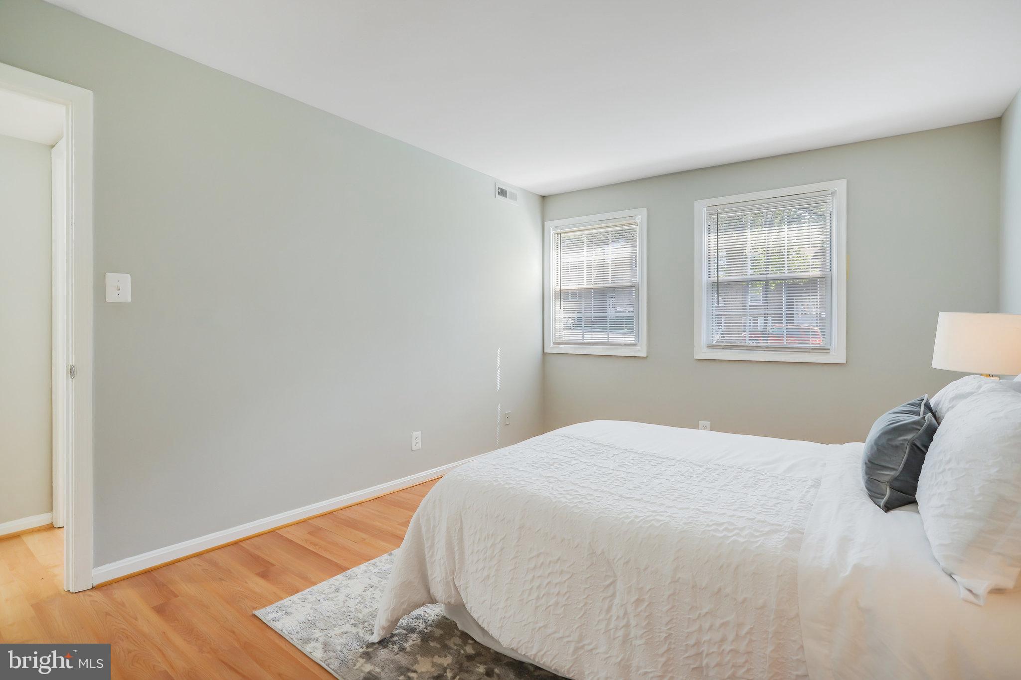 POTOMAC OAKS - Residential