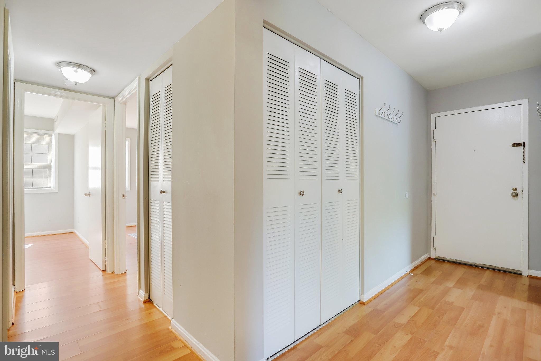 POTOMAC OAKS - Residential