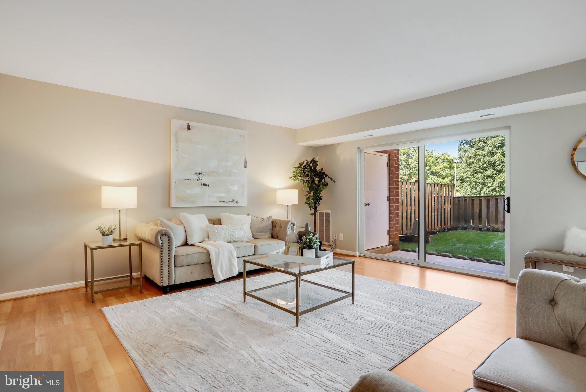 POTOMAC OAKS - Residential