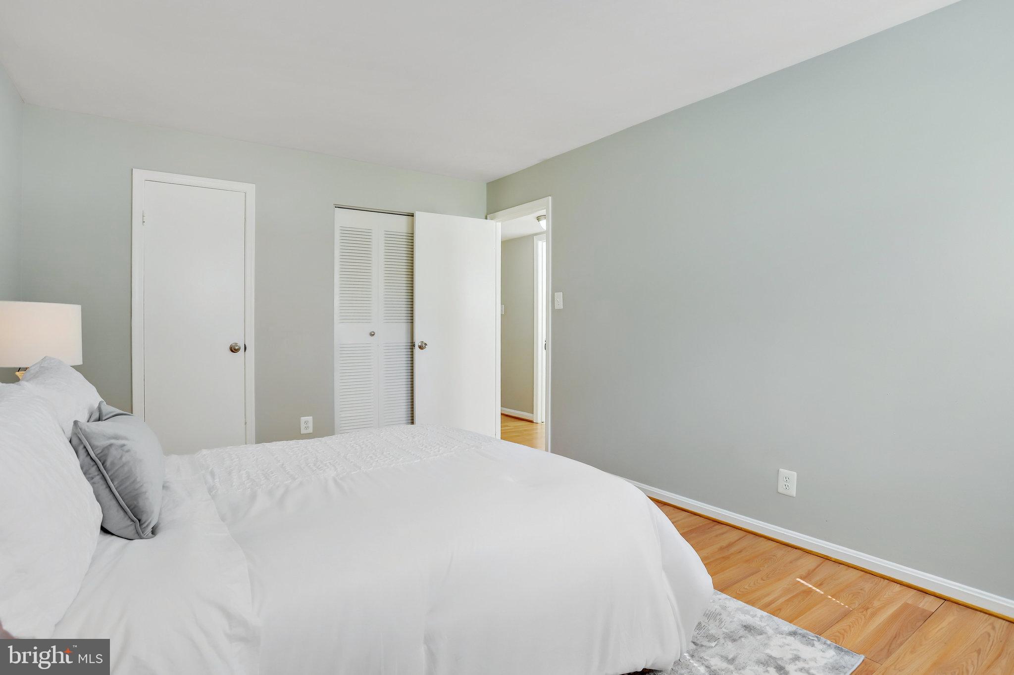 POTOMAC OAKS - Residential