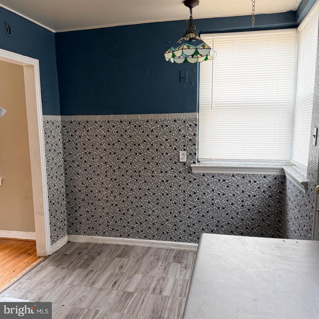 PHILADELPHIA (NORTHEAST) - Residential