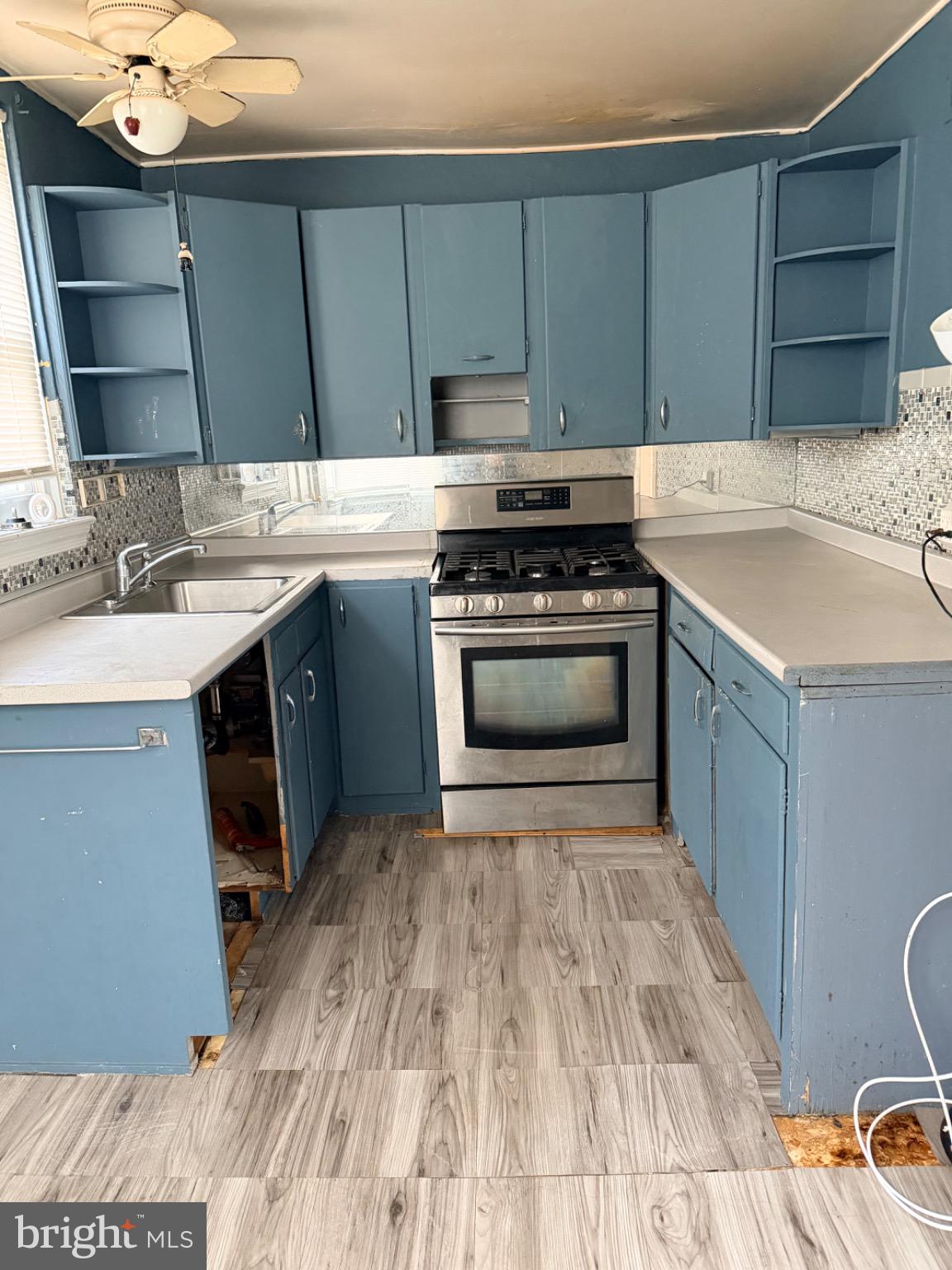 PHILADELPHIA (NORTHEAST) - Residential