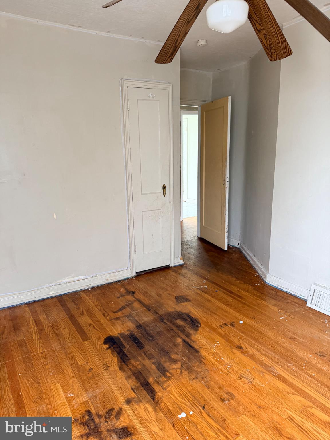 PHILADELPHIA (NORTHEAST) - Residential