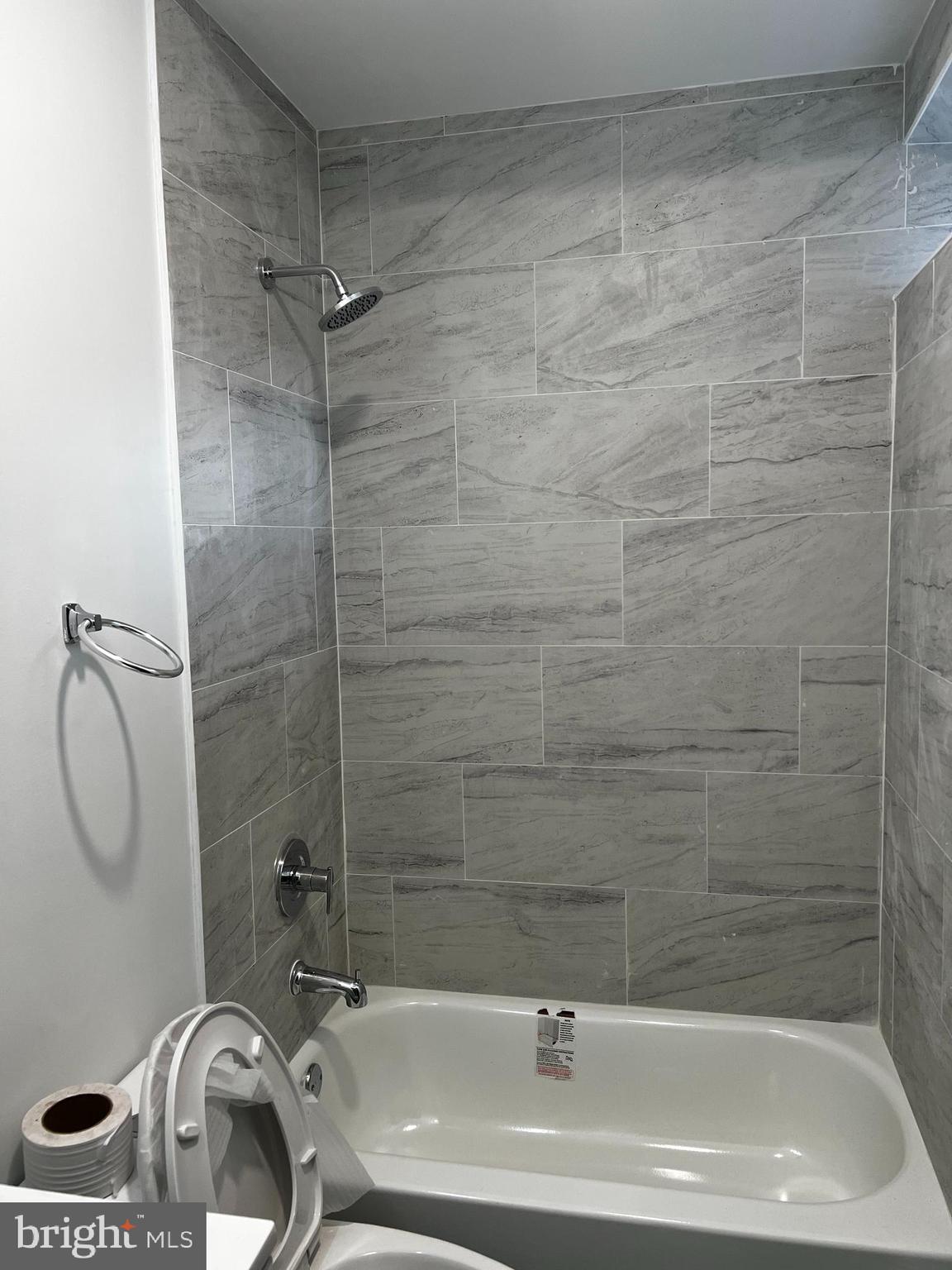 FRANKFORD - Residential Lease