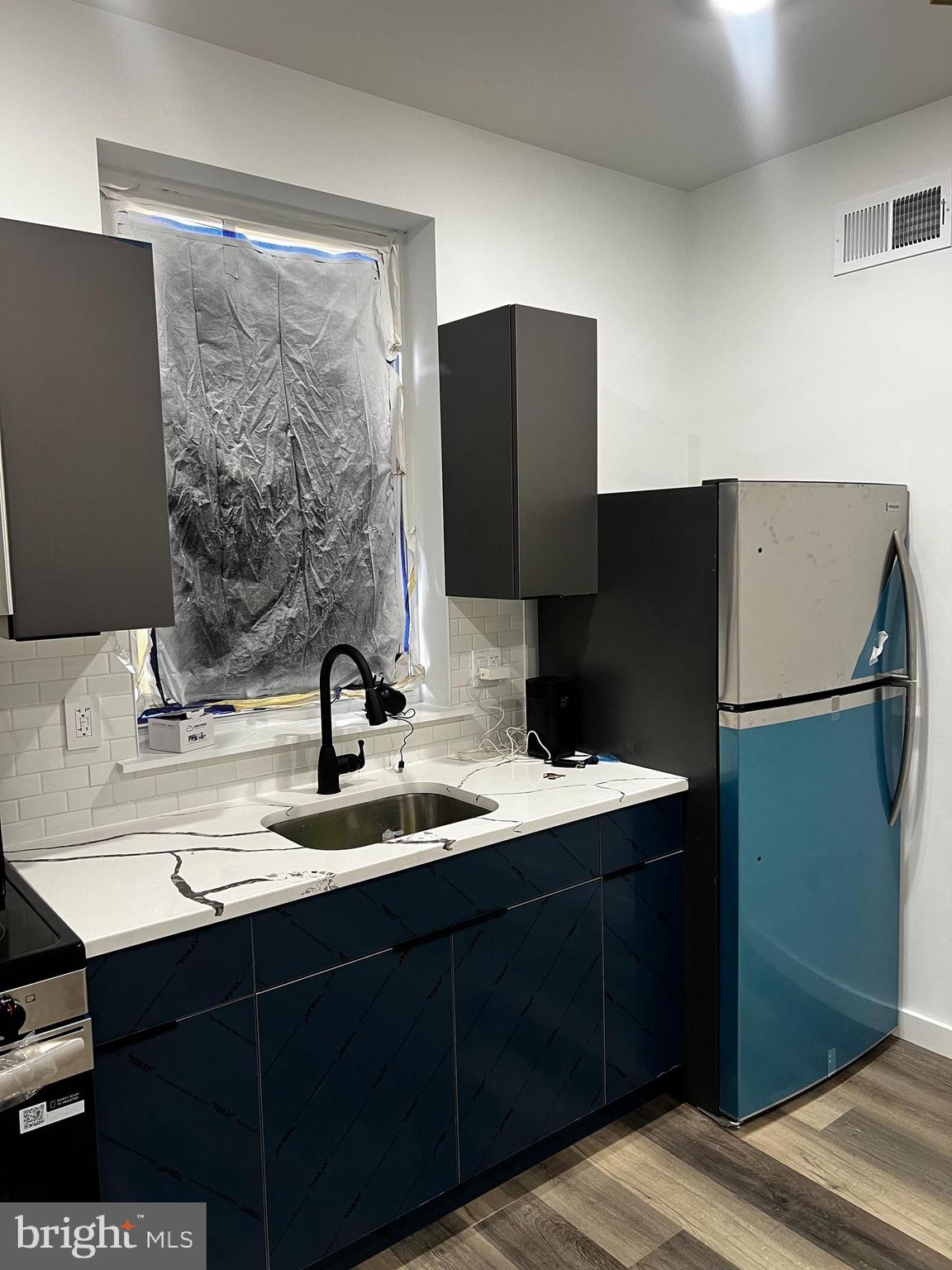 FRANKFORD - Residential Lease