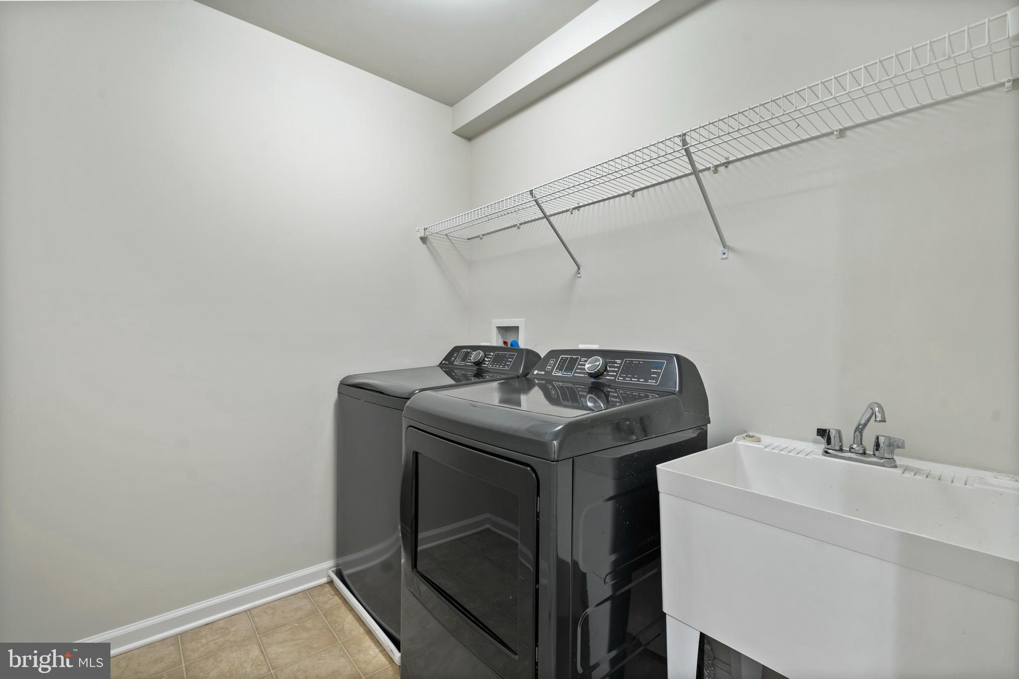 BRENTWOOD - Residential