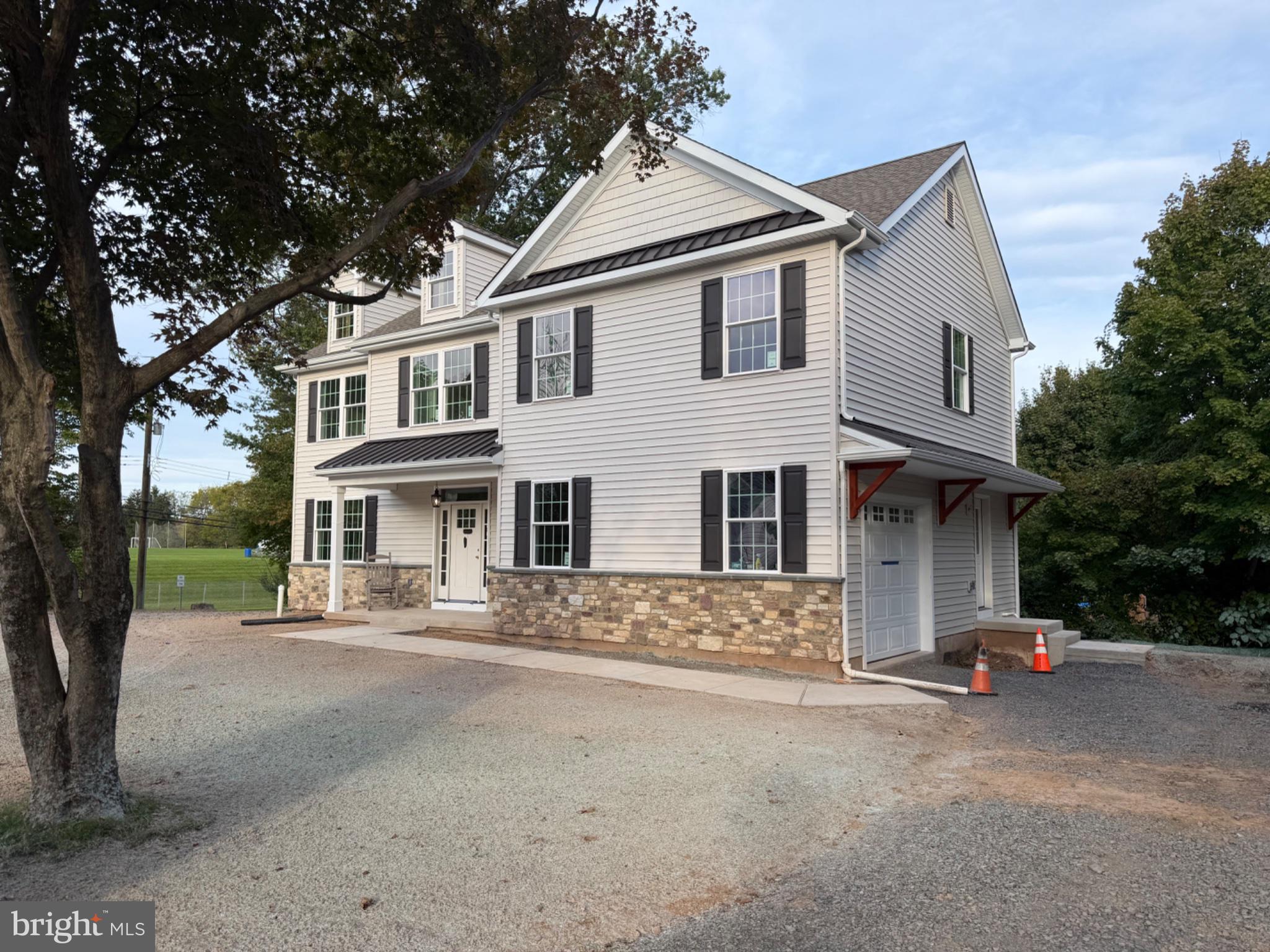 90 LINDEN AVENUE