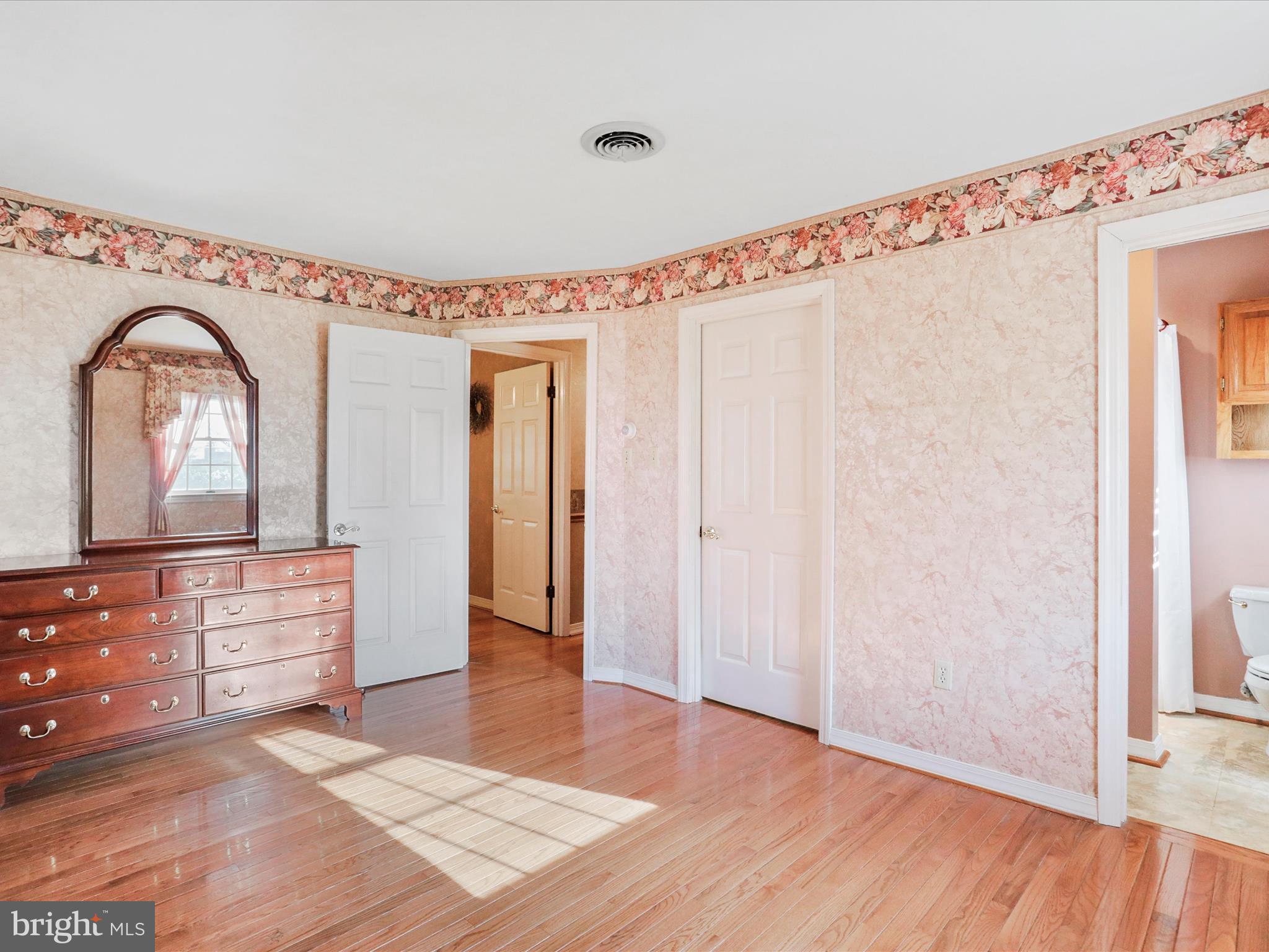 ORCHARD HILLS - Residential