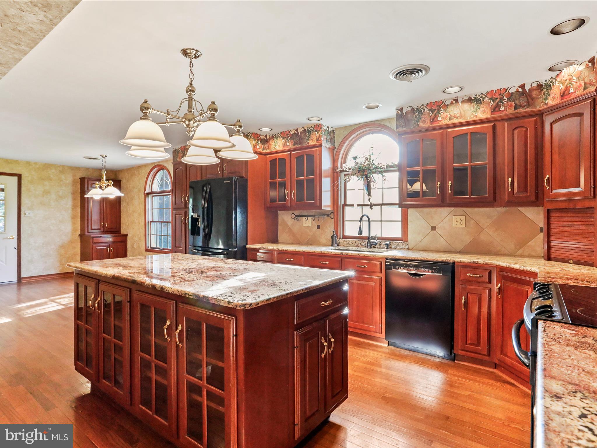 ORCHARD HILLS - Residential